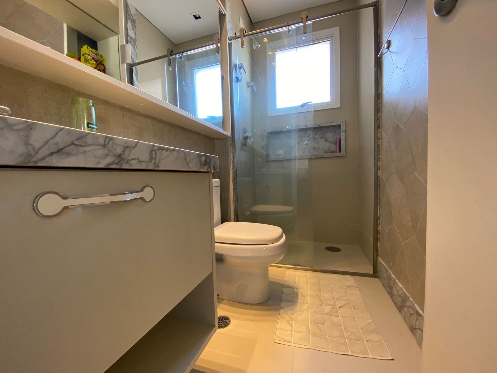 Apartamento à venda, Edifício Queen's Park,  173m² úteis, 3 suítes, andar alto  - Gleba Palhano - Londrina/PR