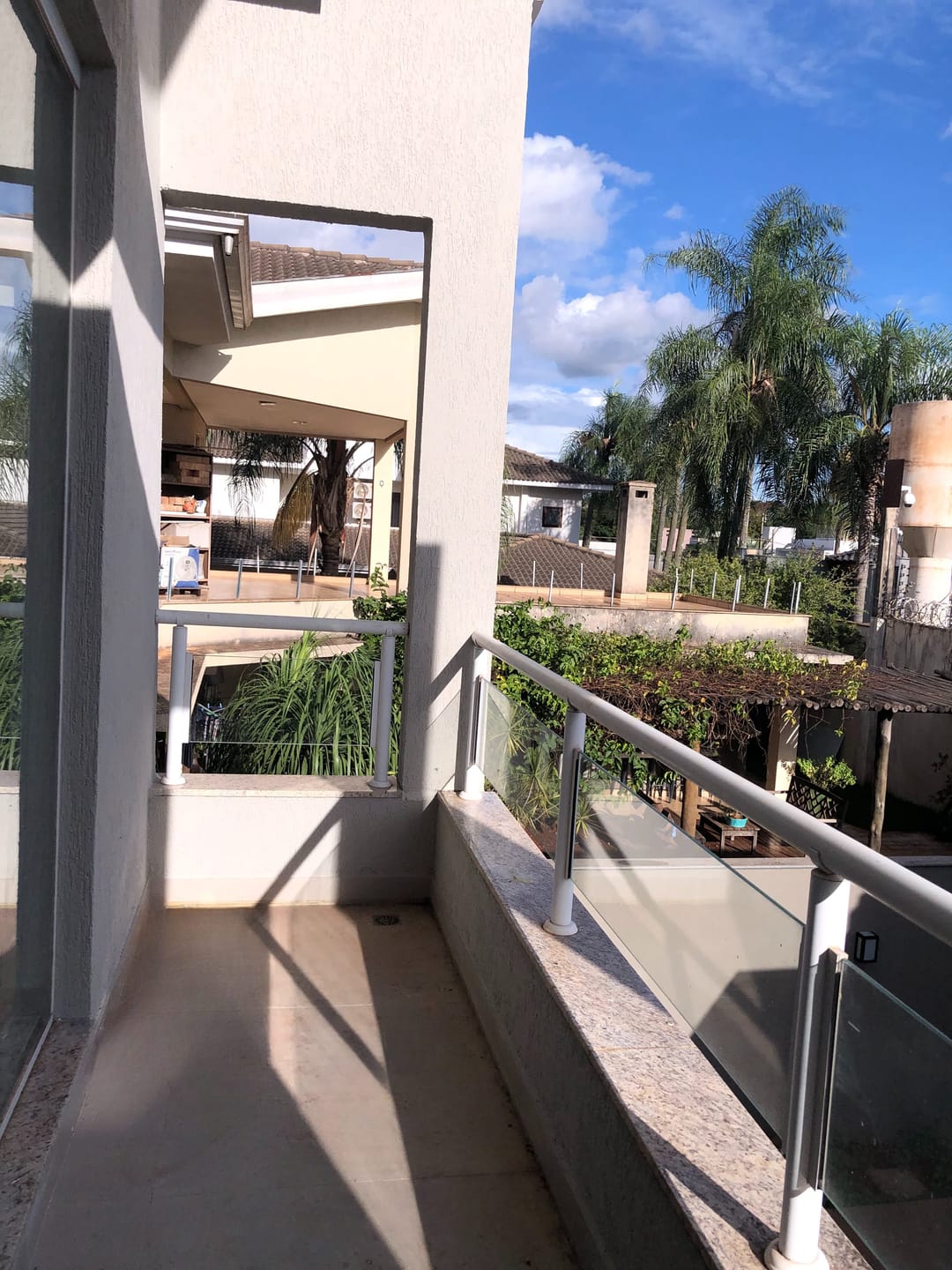 Casa à venda , Condomínio Acácia Imperial, 400m² privativos, 4 suítes, churrasqueira e piscina - Royal, Londrina, PR