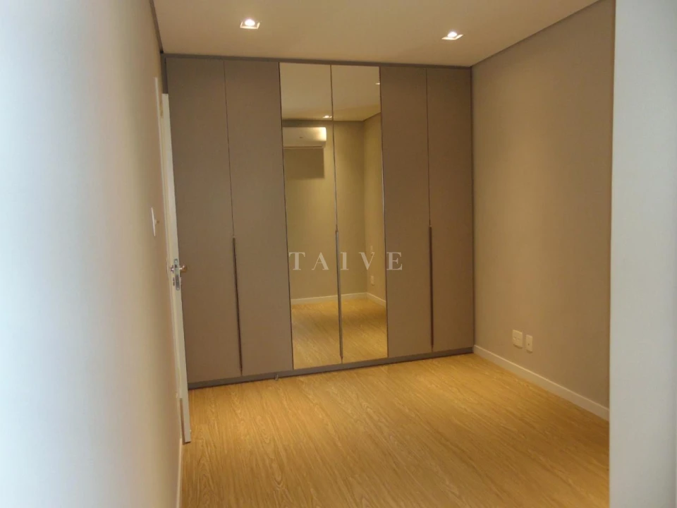Imagens do imóveis Apartamento A Venda Edifício Torreville Gleba londrina