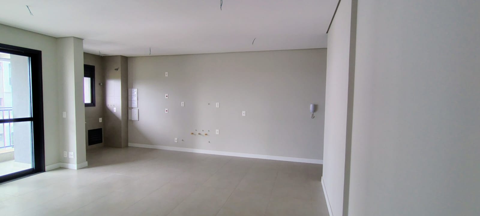 Apartamento novo à venda, Edifício Insight Palhano, 87m² úteis, 3 Dormitorios sendo 1 suíte, 1 vaga, andar alto- Gleba Fazenda Palhano, Londrina,