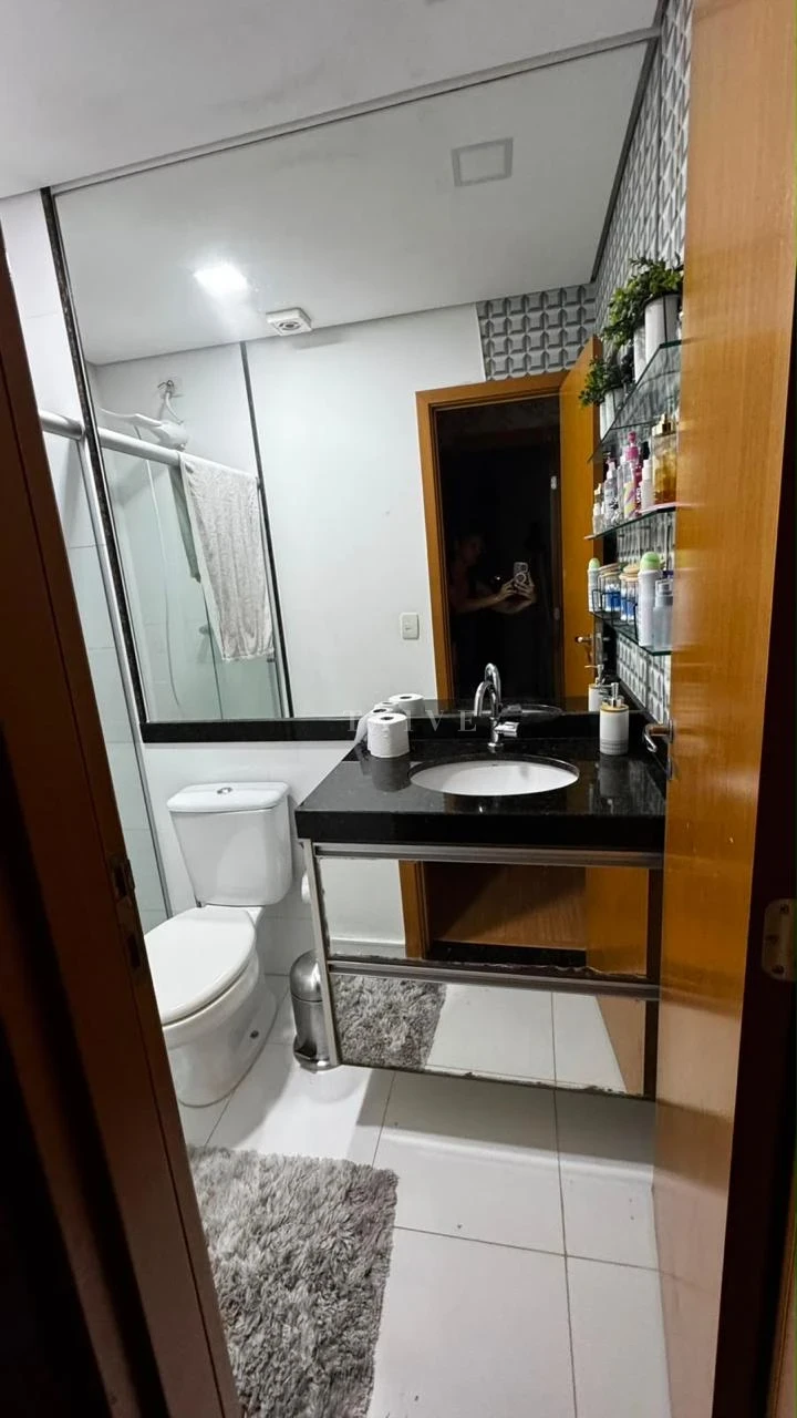 Apartamento Mobiliado à Venda no Liberty Towers, Andar Alto, 2 Vagas de Garagem