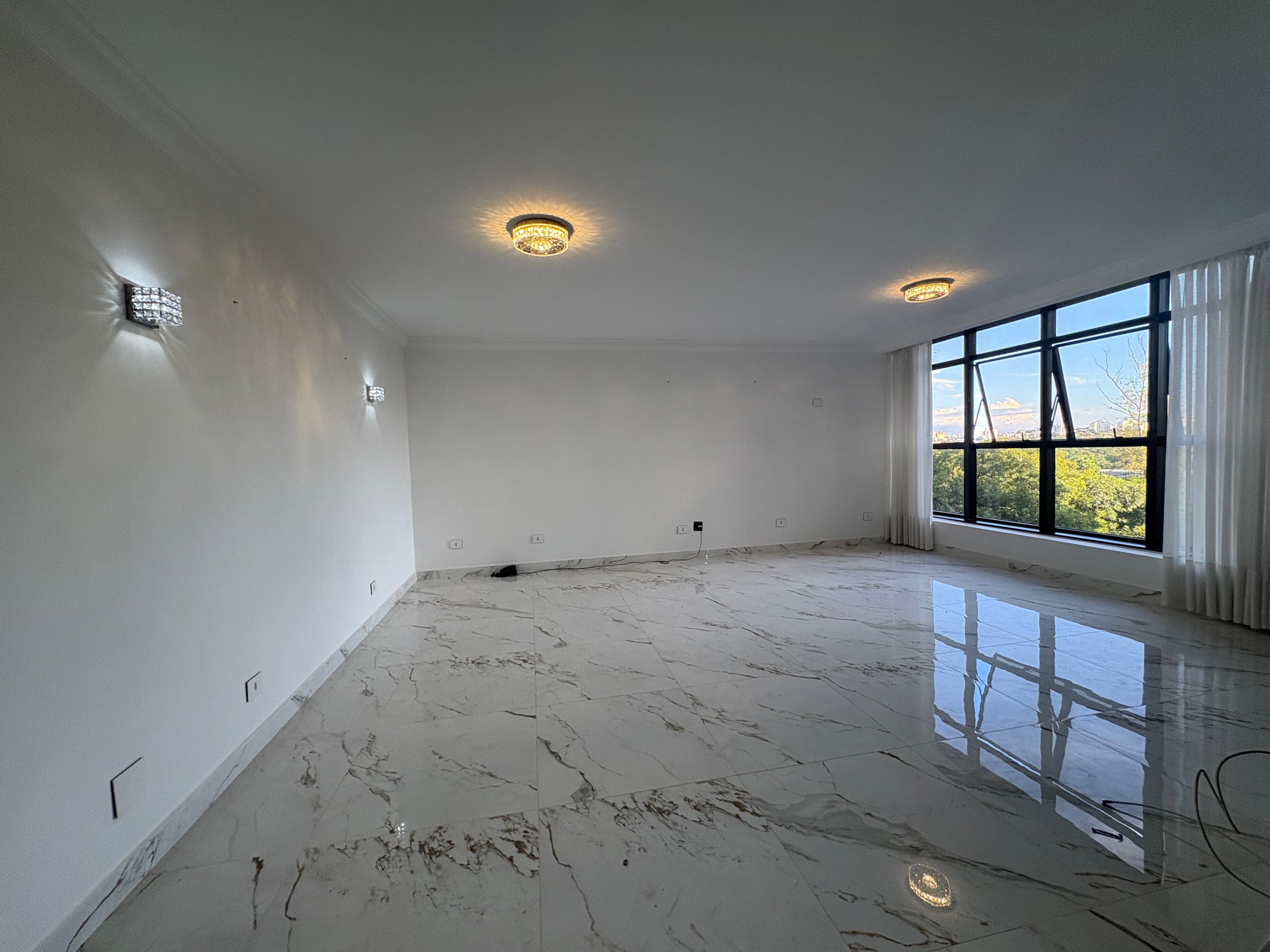 Apartamento à venda, Edifício Palais Lac Dor, 3 suítes, 5 vagas  - Londrina, PR