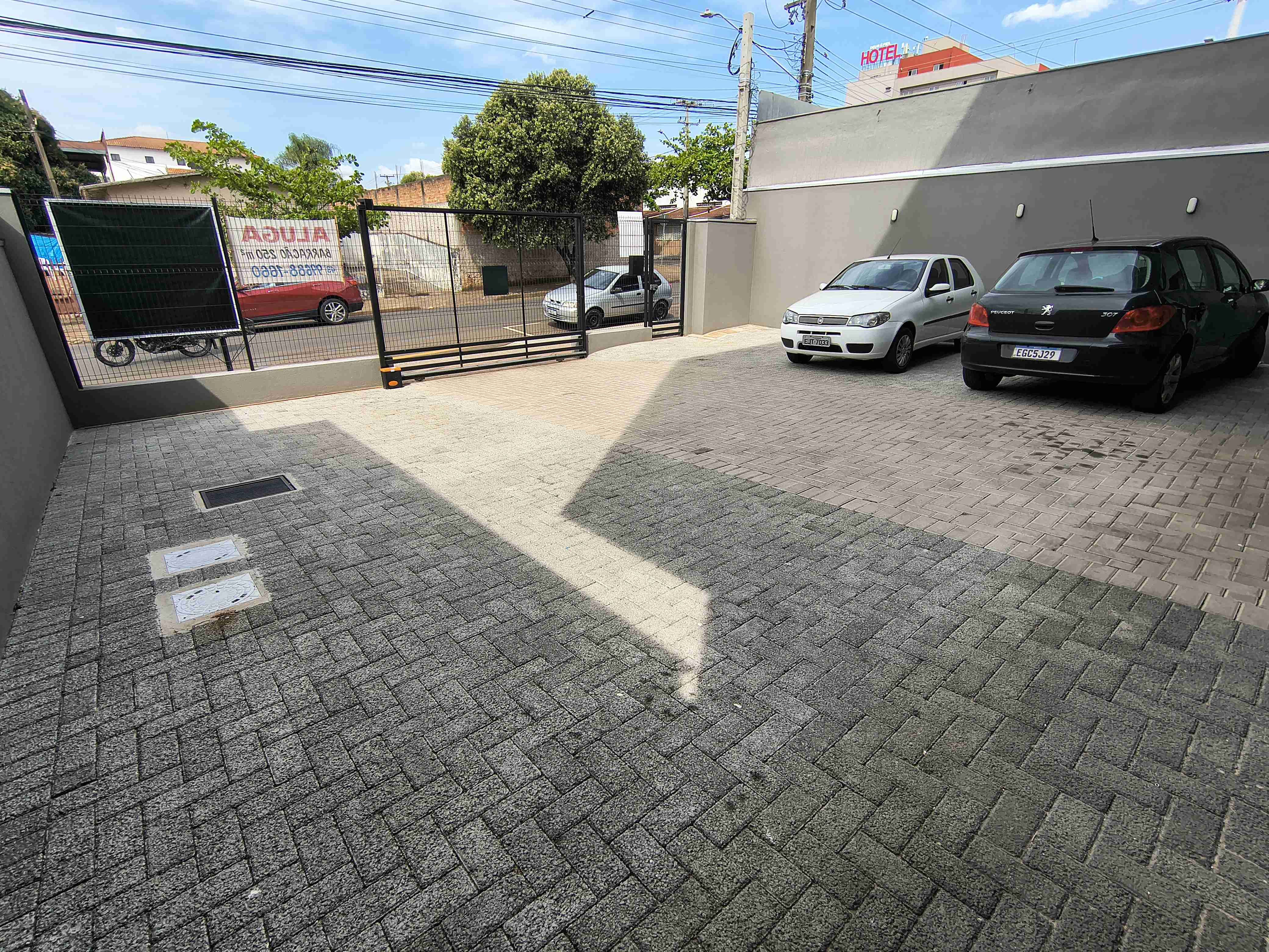 Barracão para locação, 250M², Av. Jorge Casoni - Lago Igapó - Londrina, PR