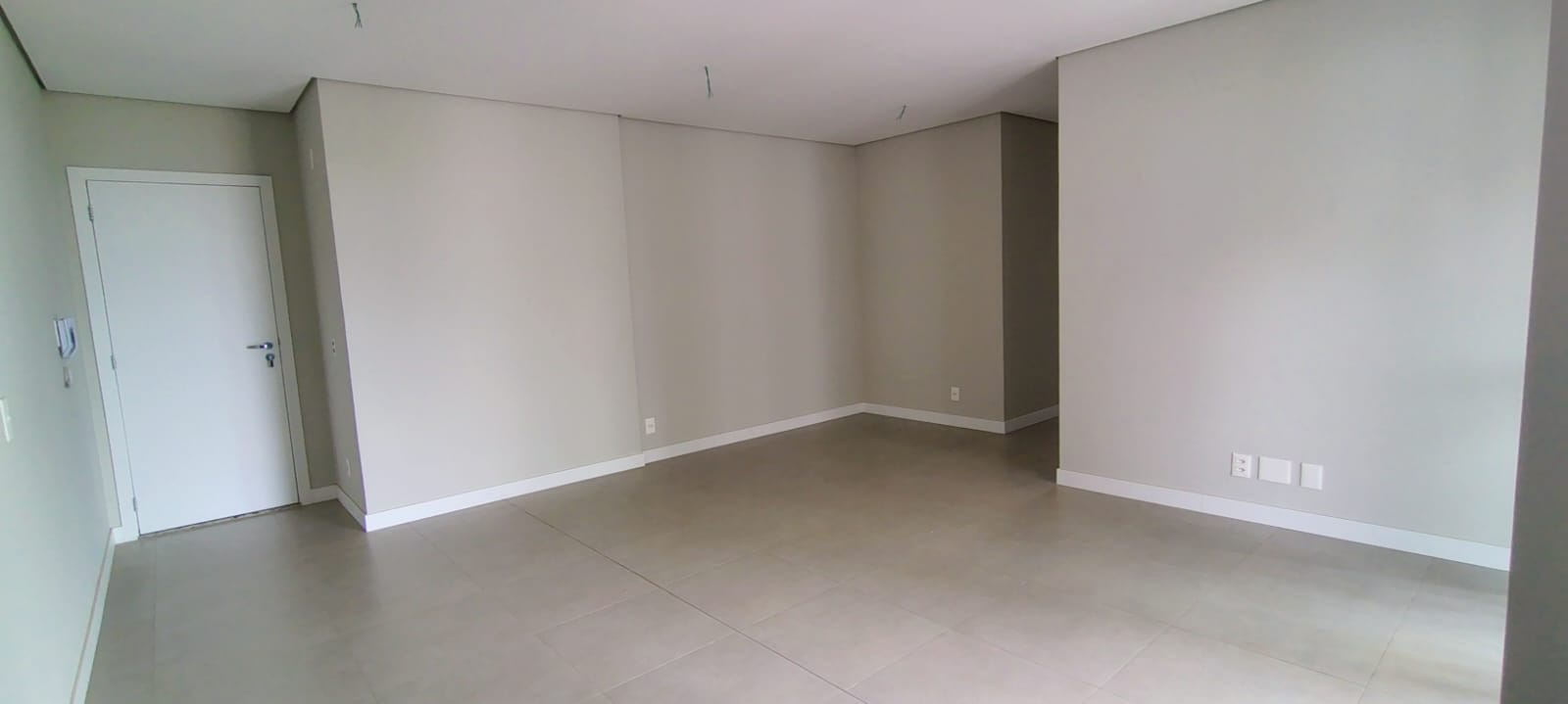 Apartamento novo à venda, Edifício Insight Palhano, 87m² úteis, 3 Dormitorios sendo 1 suíte, 1 vaga, andar alto- Gleba Fazenda Palhano, Londrina,
