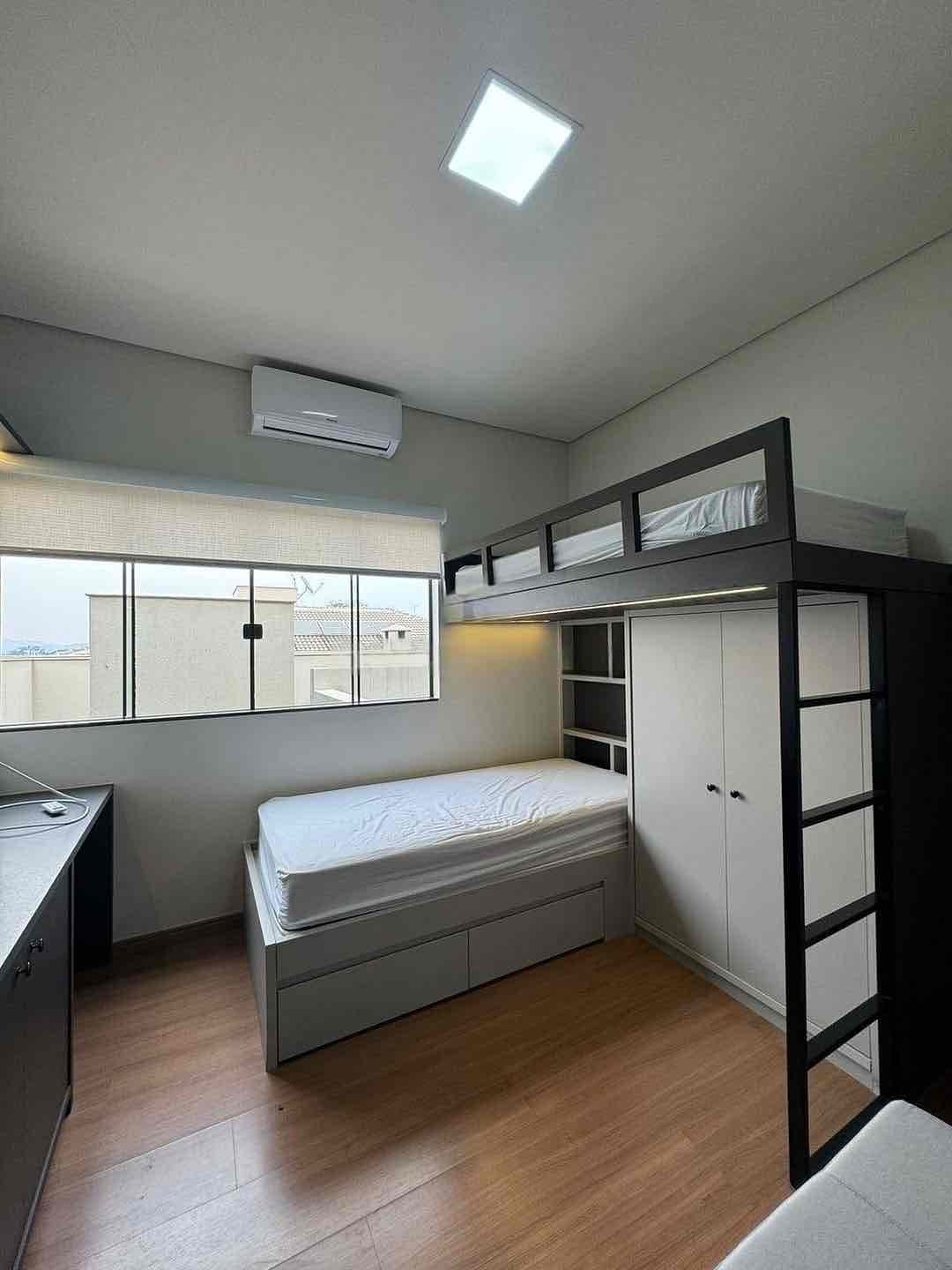 Casa  à venda, Royal Forest, 292m² úteis, 3 suítes, piscina aquecida, 4 vagas - Esperança, Londrina, PR