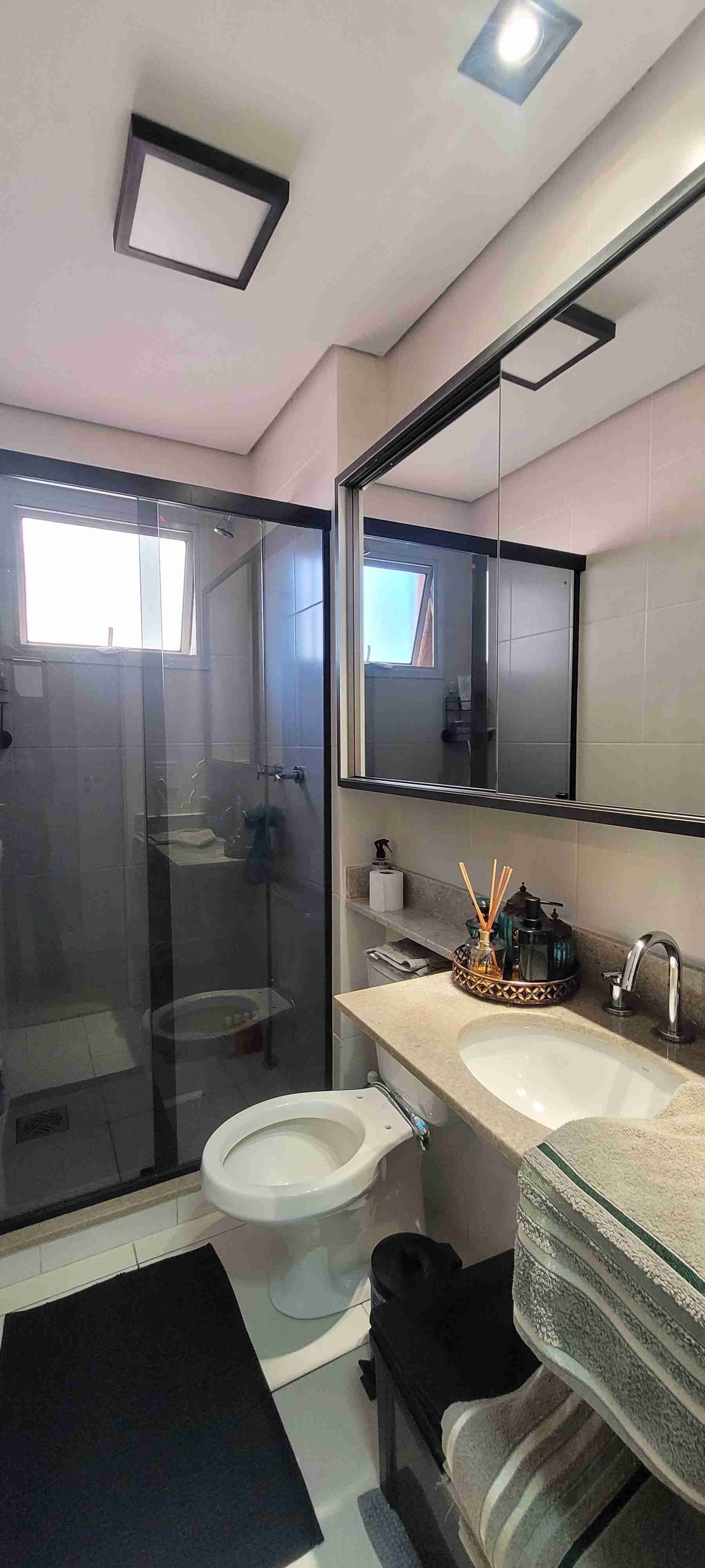 Apartamento à venda no Edifício Victoria Parque,2 quartos,Gleba Fazenda Palhano, Londrina, PR