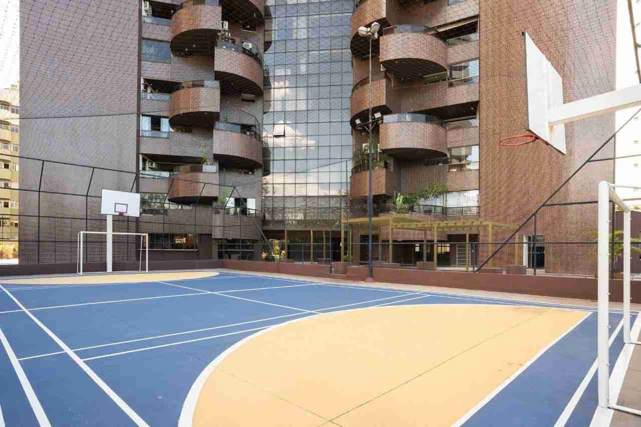 Apartamento à venda no Edifício Palais Lac Dor, 298m² úteis, 4 quartos sendo 2 suítes, 4 vagas, próx  ao lago Igapó - Jardim Londrilar- Londrina,