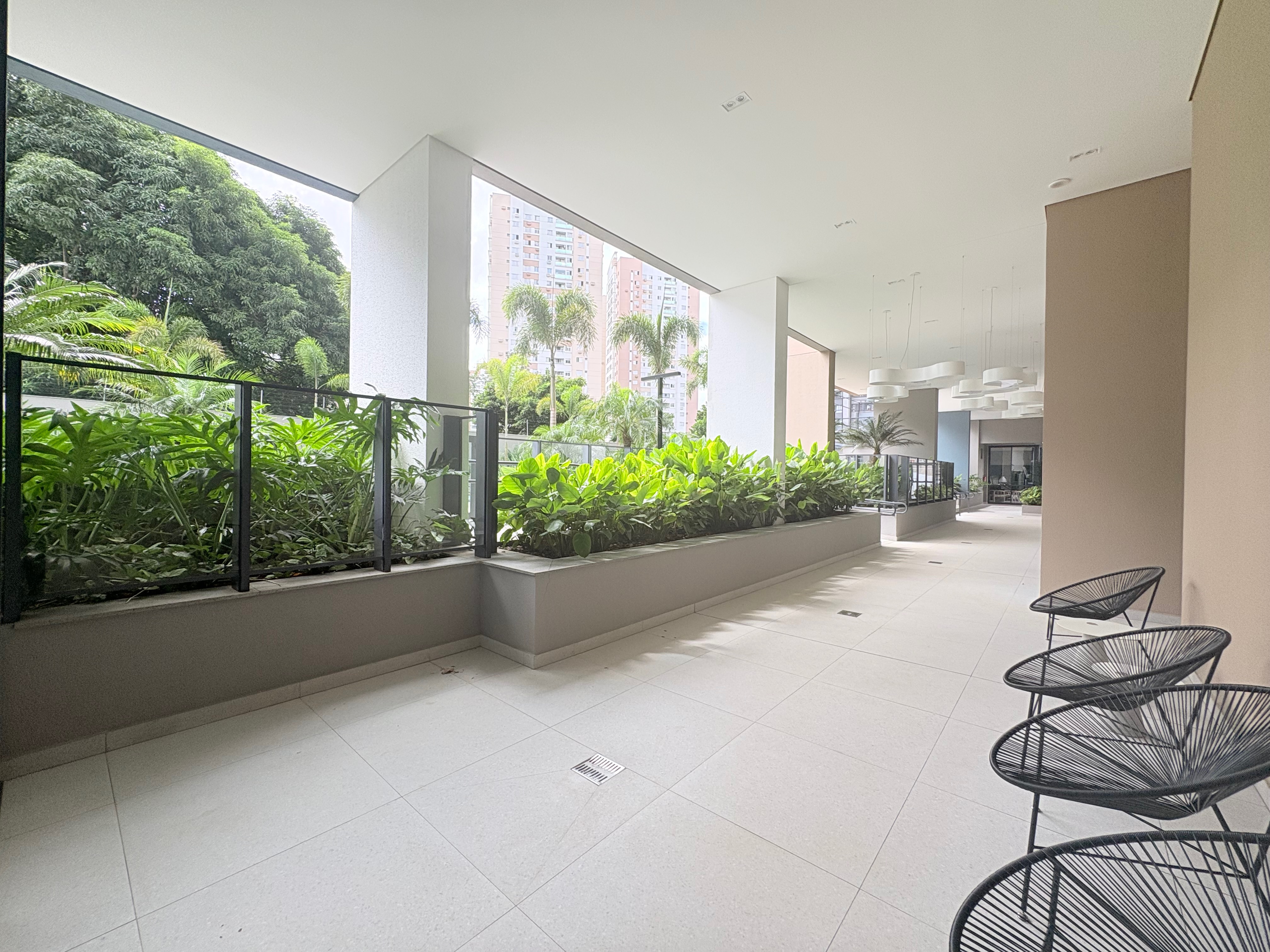 Apartamento à venda,  Edifício Tay, 98m² úteis, 2 suítes, 2 vagas -  Gleba  Palhano - Londrina Pr