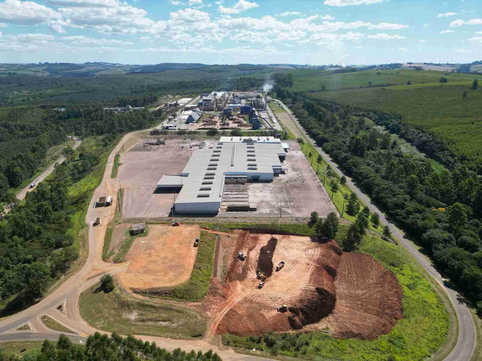 Galpão logístico à Venda ou locação, 144.151m² total, 30.0000M² de construção,  próxima à BR-153 (Transbrasiliana) - Arapoti, PR
