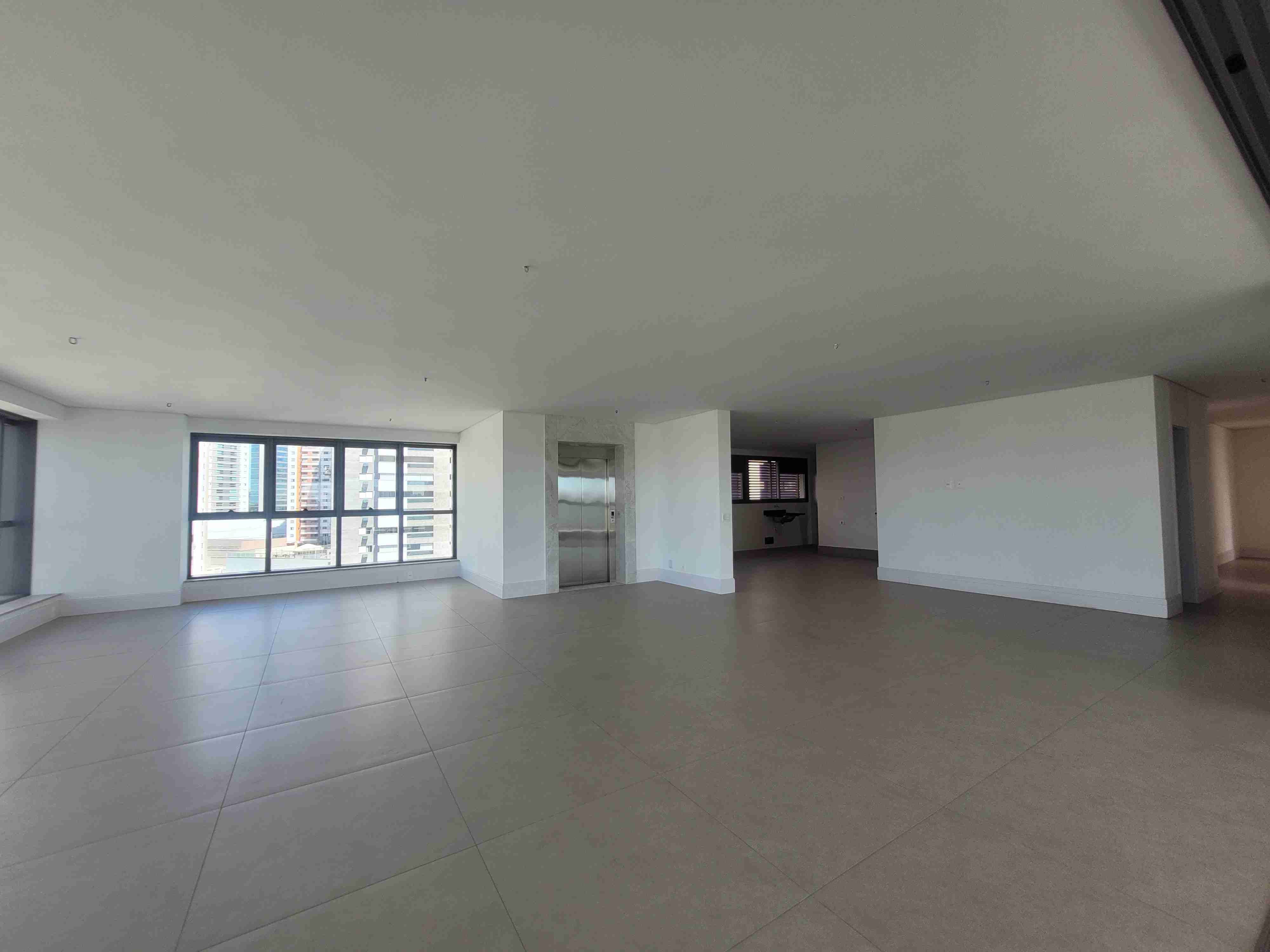 Apartamento à venda no Edifício Le Reve, 323m² úteis, 3 suítes, vista para o lago, 4 vagas - Gleba Palhano, Londrina, PR