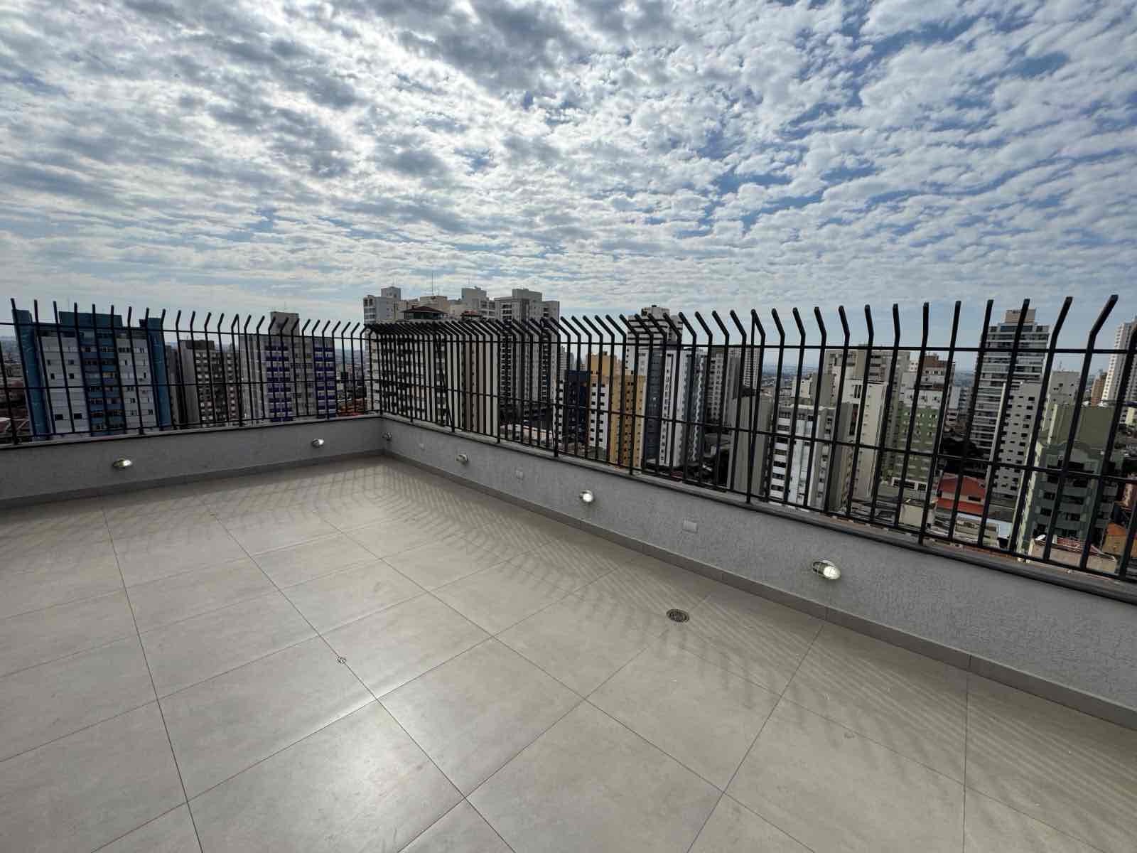 Apartamento triplex  à venda, 238m² úteis, 3 quartos sendo 1 suíte, amplo rooftop com churrasqueira,  2 vagas Boa vista, Londrina, PR