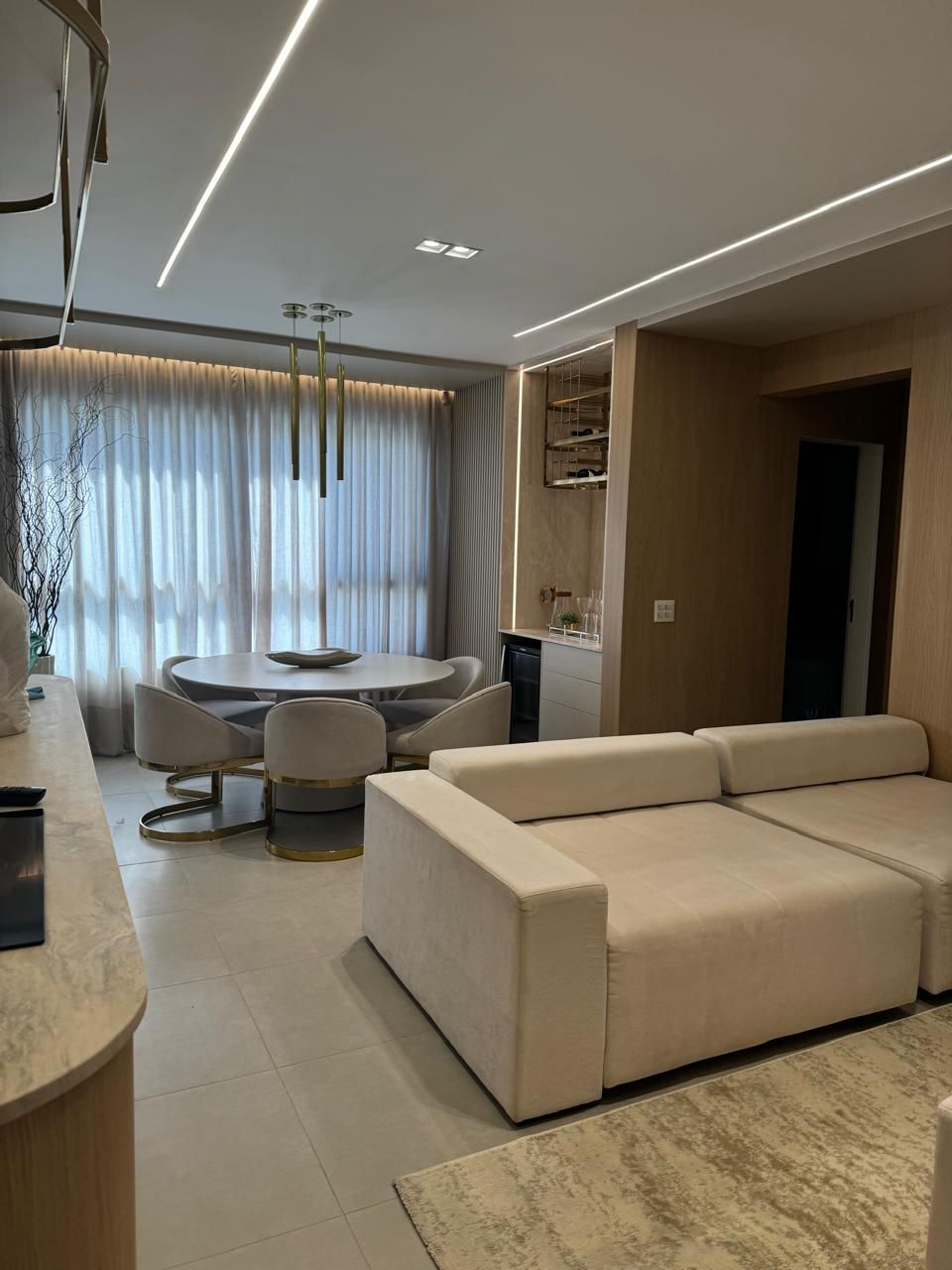 Apartamento à venda, 2 suites, 89 m², Condominio Insight, Gleba Fazenda Palhano, Londrina, PR