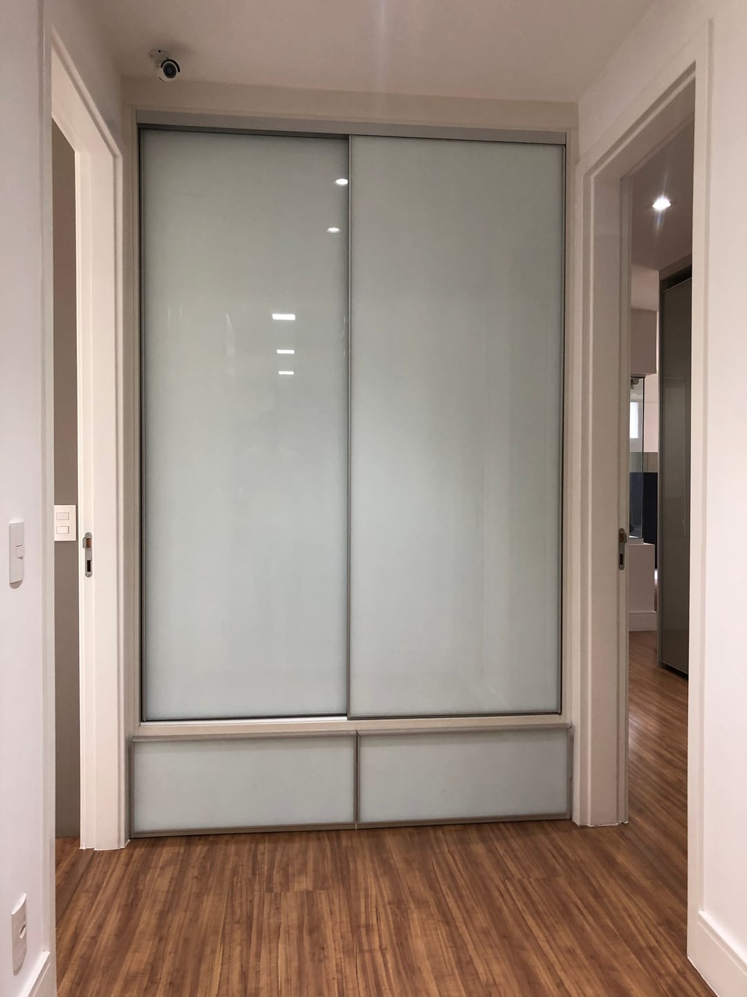 Apartamento à venda, Edifício Le Blanc, 236m² úteis, 3 suítes, 4 vagas, elevador privativo, ampla varanda gourmet - Gleba Palhano, Londrina, PR