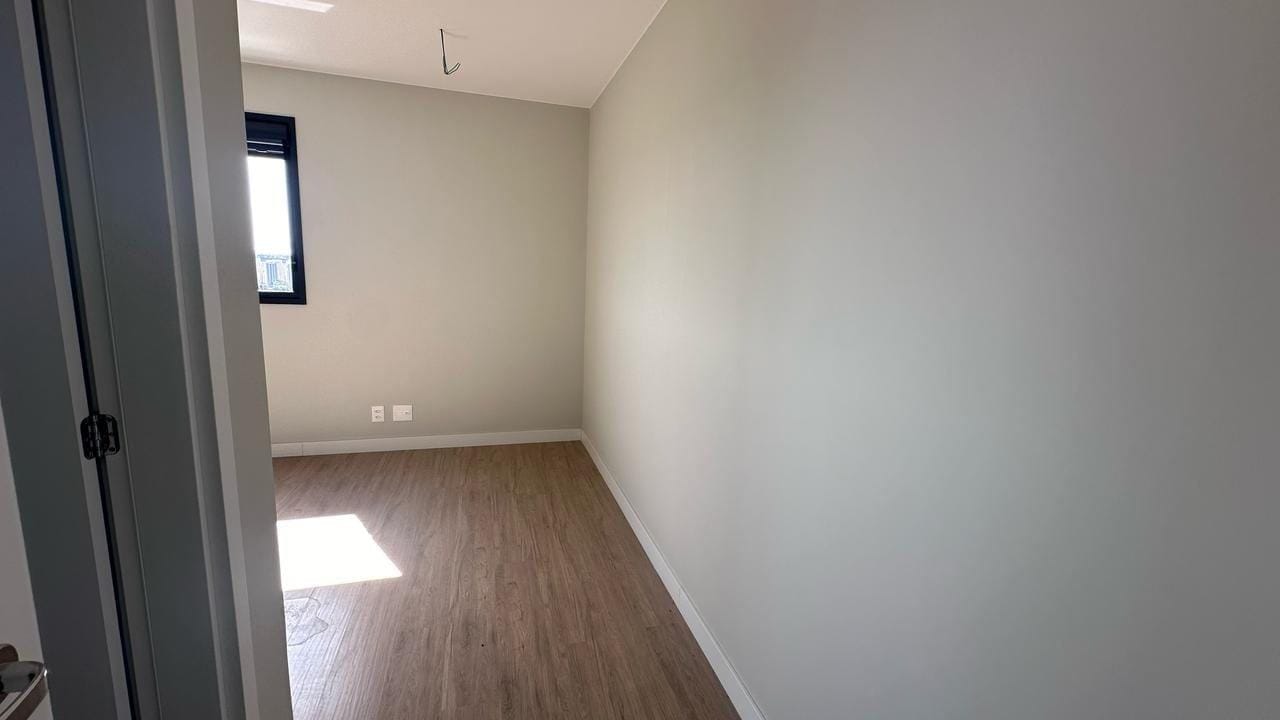 Apartamento novo à venda, Edifício Insight Palhano, 87m² úteis, 3 Dormitorios sendo 1 suíte, 1 vaga, andar alto- Gleba Fazenda Palhano, Londrina,