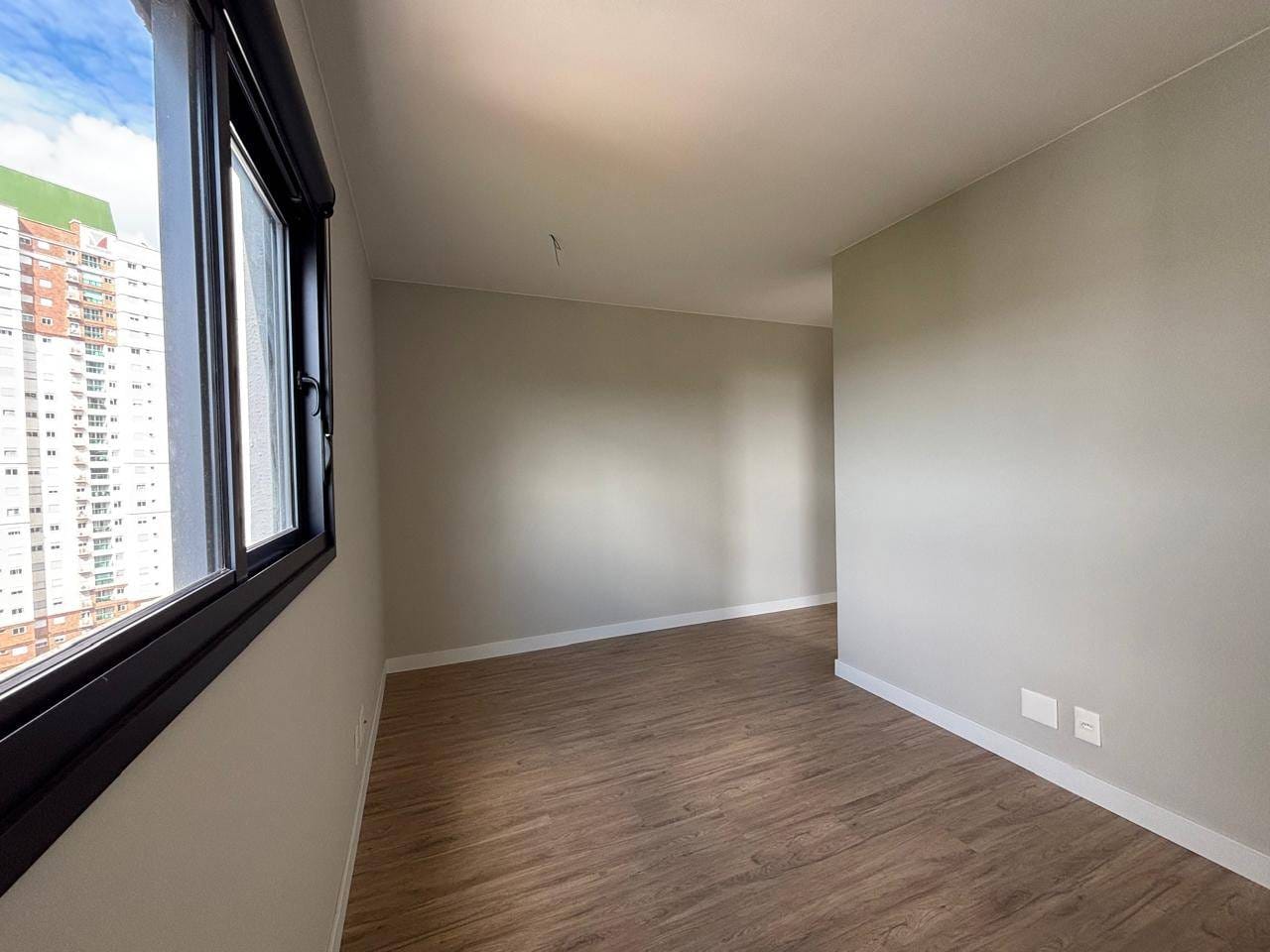 Apartamento novo à venda, Edifício Insight Palhano, 87m² úteis, 3 Dormitorios sendo 1 suíte, 1 vaga, andar alto- Gleba Fazenda Palhano, Londrina,