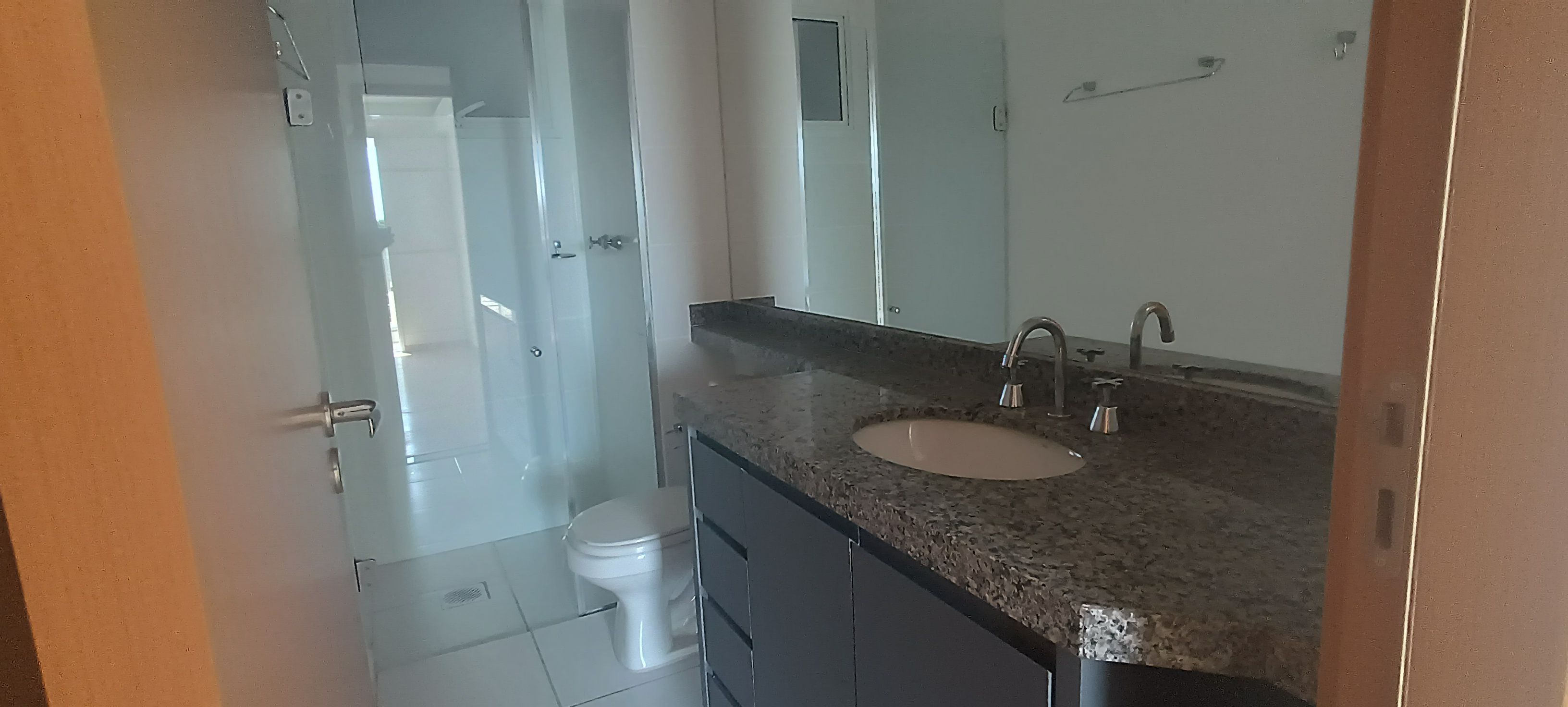 Apartamento à Venda, Edifício Fountain Hit, 81m, 3 quartos sendo 1 suíte com sacada, Gleba Palhano- Londrina, PR