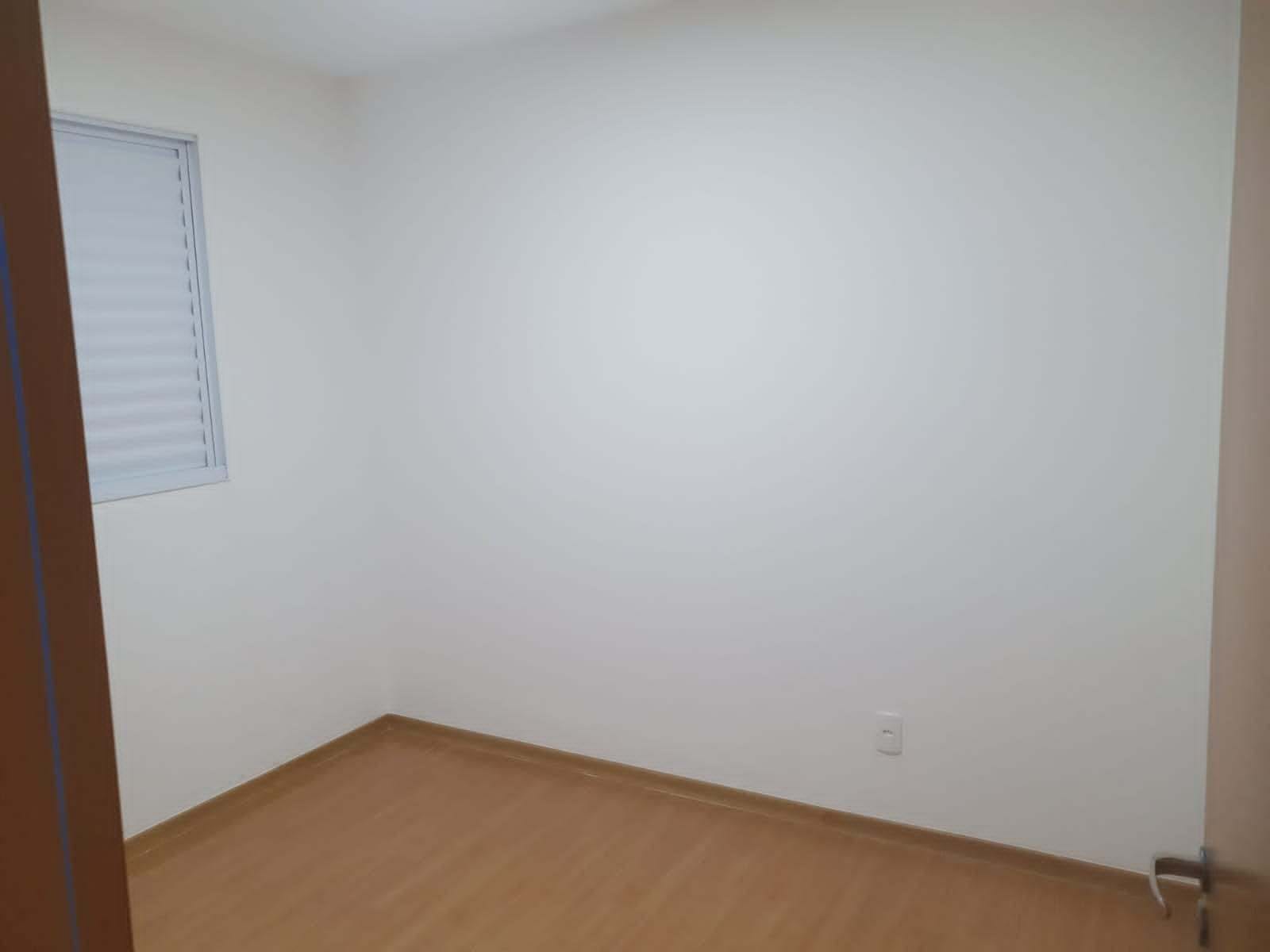 Apartamento à Venda no Edifício La Sicilia, 46m² úteis, 2 quartos, sacada com churrasqueira - Gleba Fazenda Palhano, Londrina,Paraná.
