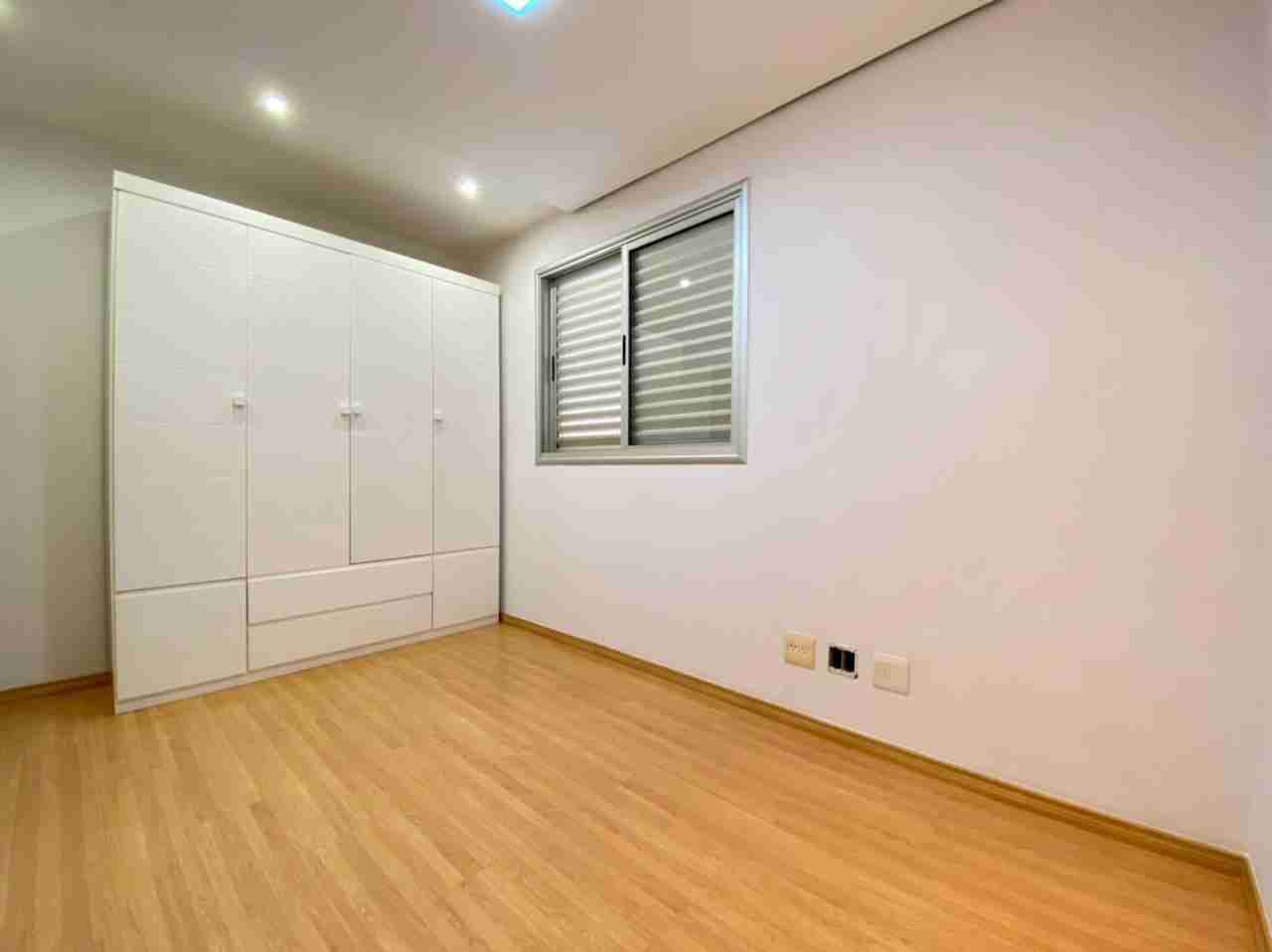 Apartamento à venda, Ed Due Torri, 70m²úteis,  2 quartos, 2 vagas, andar alto, sol da manhã, Bela Suiça, Londrina, PR