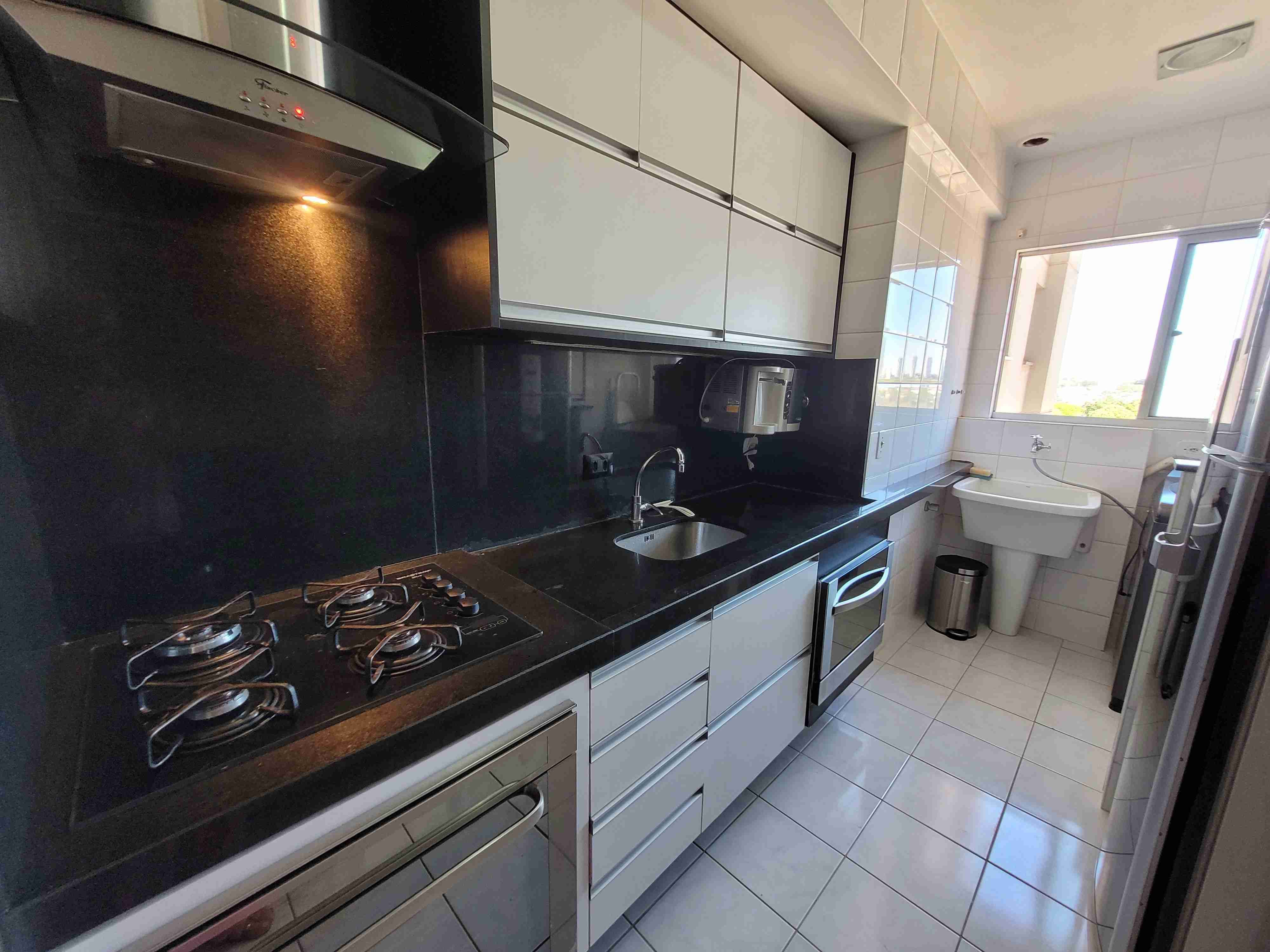 Apartamento à venda no Edifício Studio V,2 quartos sendo 1 suite, mobiliado, sol da manha,Centro, Londrina, PR