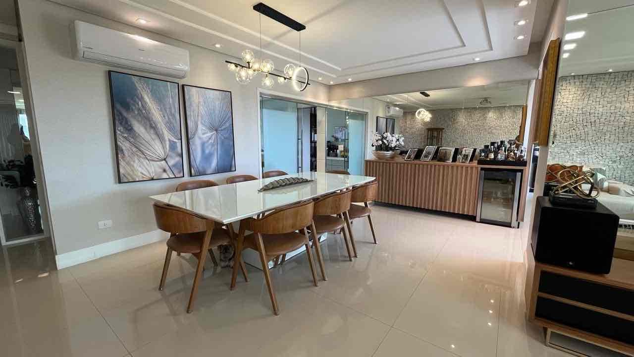 Apartamento semi mobiliado à venda, Edifício Palazzo Veronesi, 240m² úteis, 4 quartos sendo 2 suítes - Bela Suiça, Londrina, PR