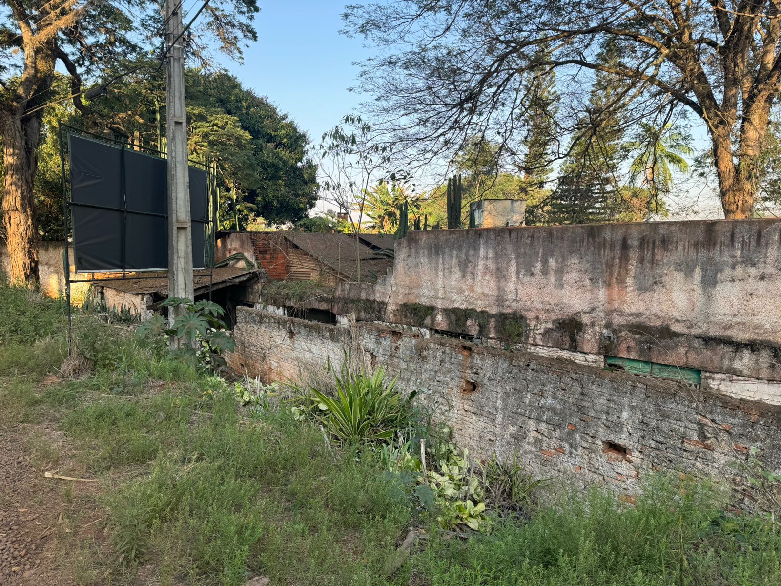 Terreno à venda, 3.700 m², Londrina, PR