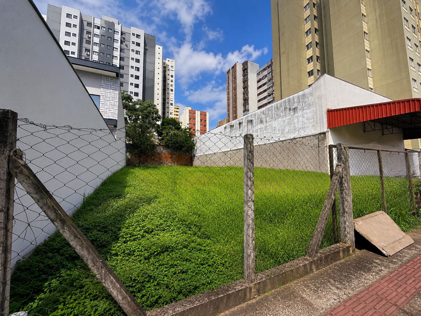 Terreno à venda, 422.5 m², Av. Juscelino Kubitscheck, Centro, Londrina, PR