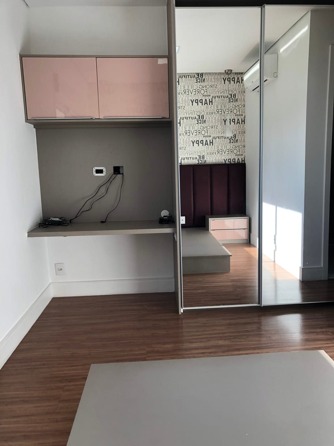 Apartamento à venda, Edifício Le Blanc, 236m² úteis, 3 suítes, 4 vagas, elevador privativo, ampla varanda gourmet - Gleba Palhano, Londrina, PR