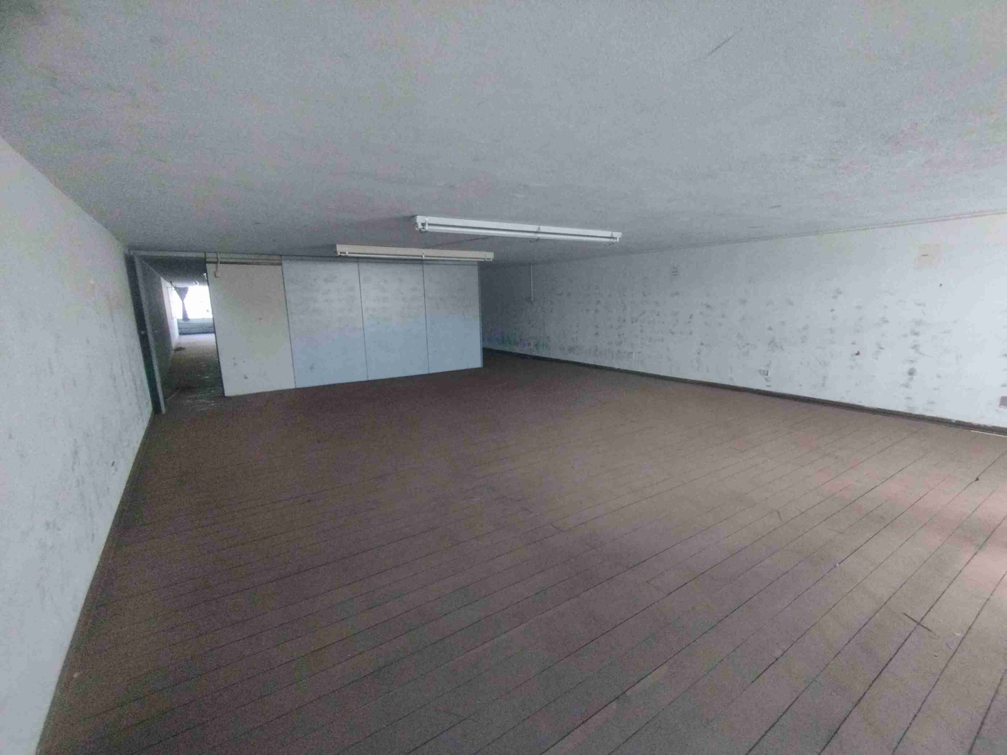 Galpão/Barracão para locação comercial, 750M², localização Av Tiradentes - Jardim Shangri-la  - Londrina Pr
