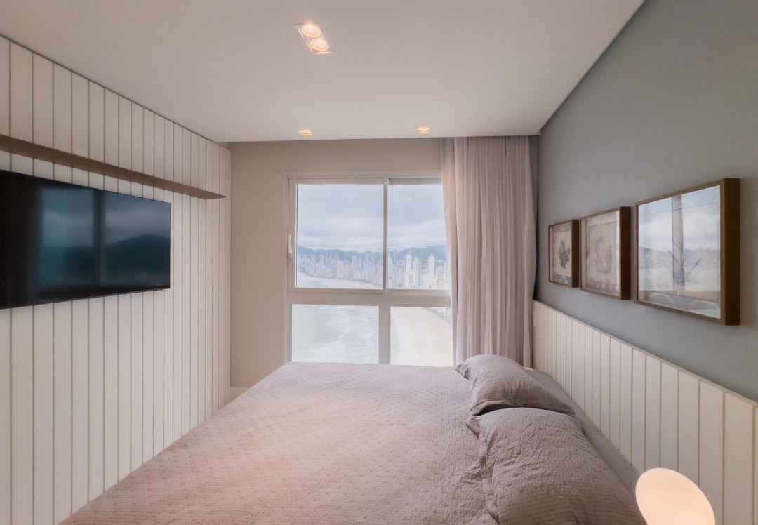 Apartamento à venda vista mar - Edifício Infinity Coast, 164m² úteis, 3 suítes, andar alto, 3 vagas  -  Pioneiros, Balneário Camboriú, SC