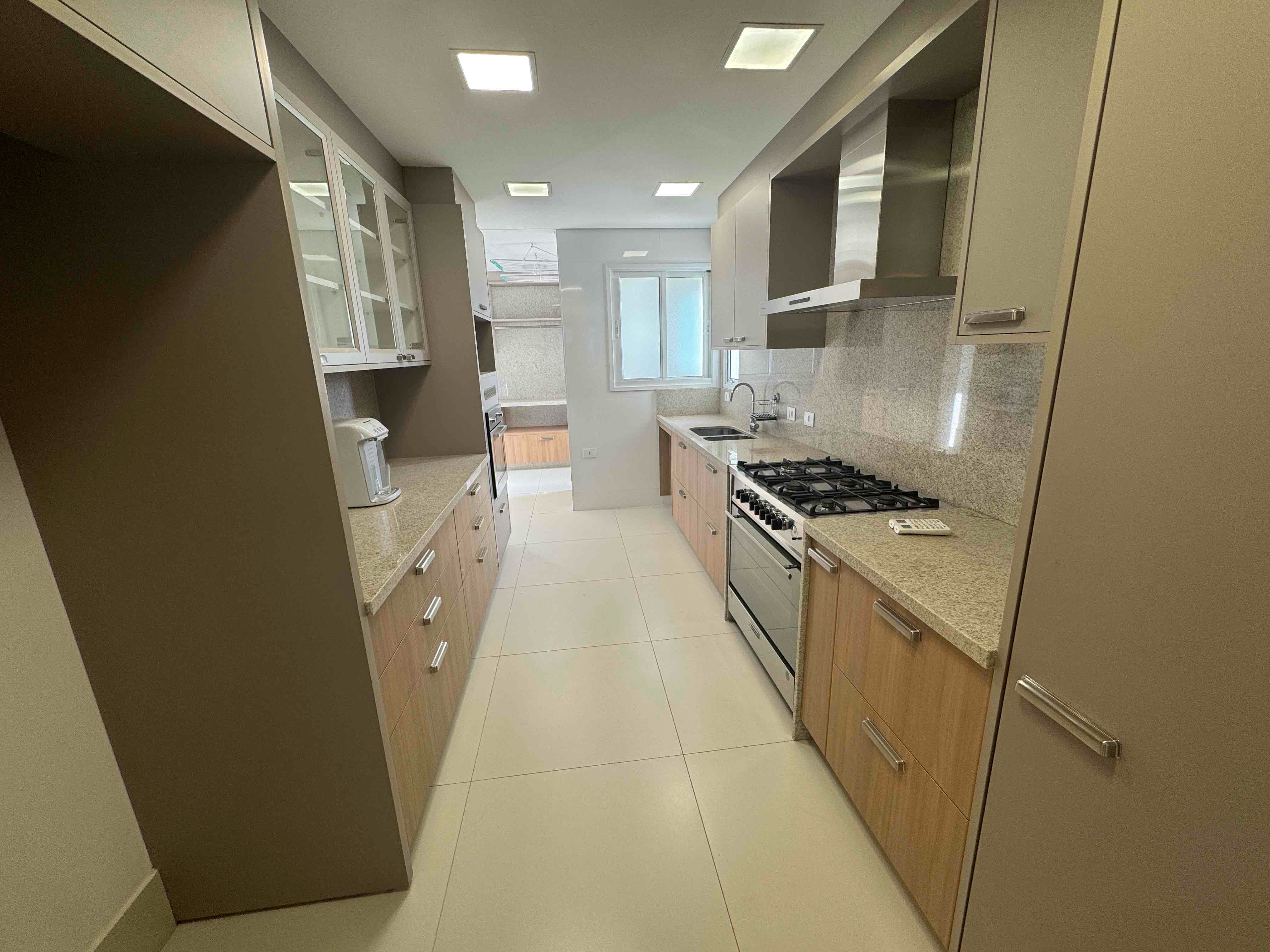 Apartamento à venda Landmark Residence, andar alto, Gleba Fazenda Palhano, Londrina, PR