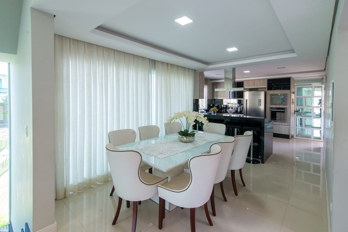 Sobrado  à venda, Condomínio Golden Park, 365 m² úteis, 3 quartos sendo 1 suíte master -  Zona Leste - Londrina/PR