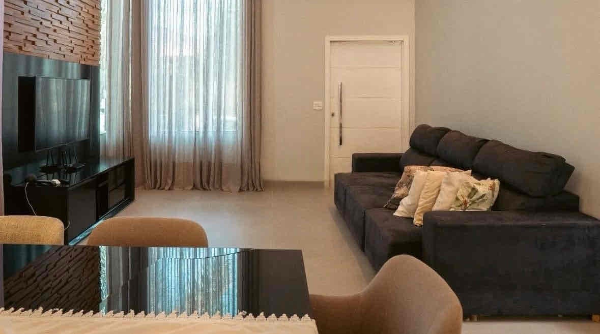 Imagens do imóveis Sobrado à venda, Royal Forest, 185m² úteis, 3 quartos sendo 1 suíte master com hidro e 2 demi suítes, espaço gourmet com piscina Esperança, Londr