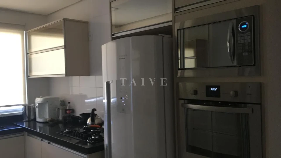 Locação Parc Güell, 3 suites, hidromassagem, vista lago igapó, planejado