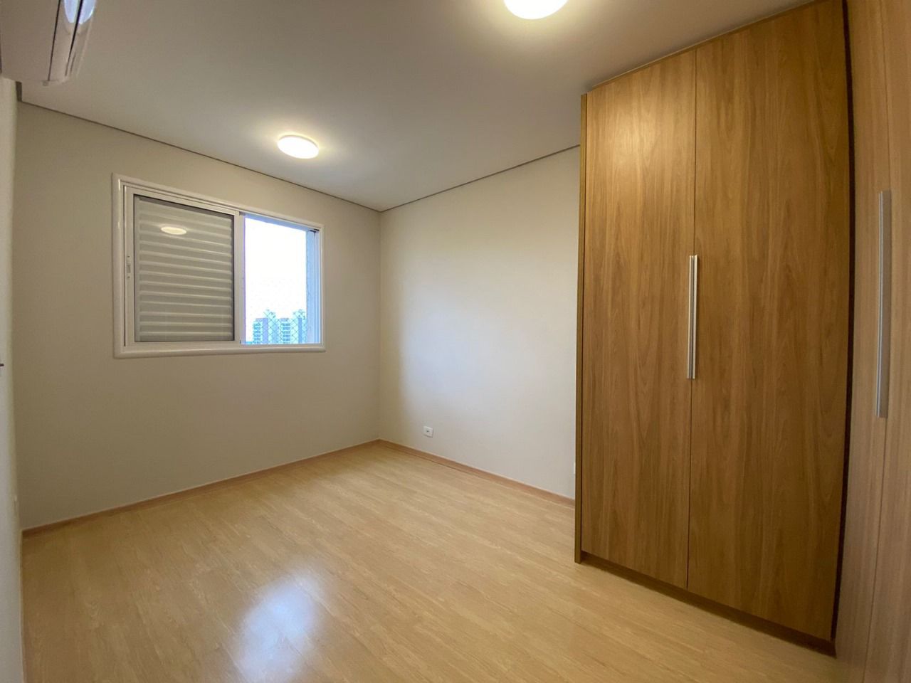 Apartamento à venda, Edifício Max Living, 83 m² privativos, 3 quartos sendo 1 suíte, Gleba Palhano, Londrina - Pr