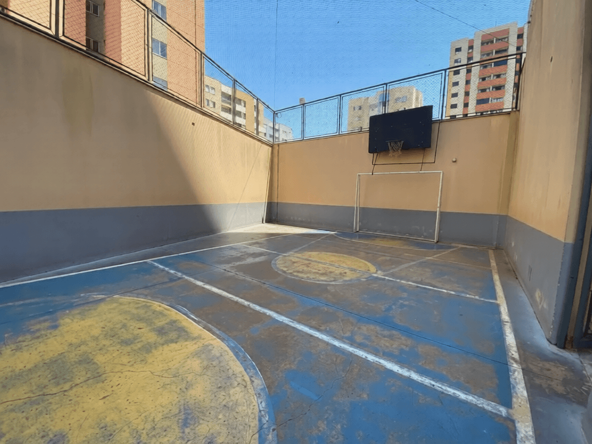 Apartamento à venda, Edifício Porto Belo, 83m² úteis, 3 quartos (1 suíte), sol da manhã, andar alto - San Remo, Londrina, PR
