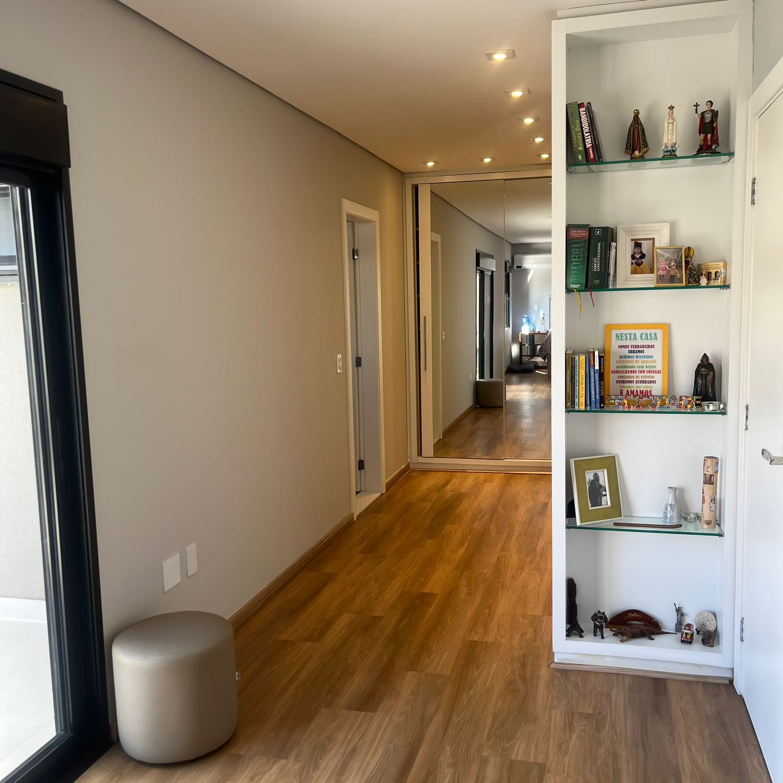 Casa à venda, Condomínio  Royal Forest,  215m² úteis,3 suítes sendo 1 com  hidromassagem -Esperança- Londrina, PR