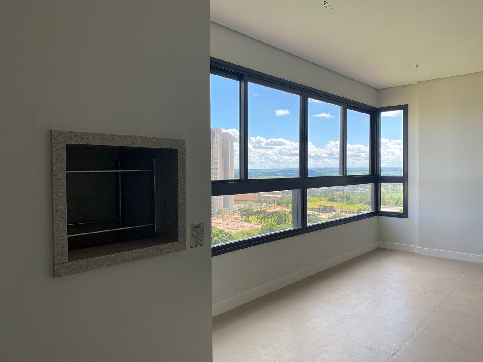 Apartamento à venda, Arch Palhano, 3 quartos, sendo 1 suíte, sacada integrada com churrasqueira, Gleba , Londrina, PR