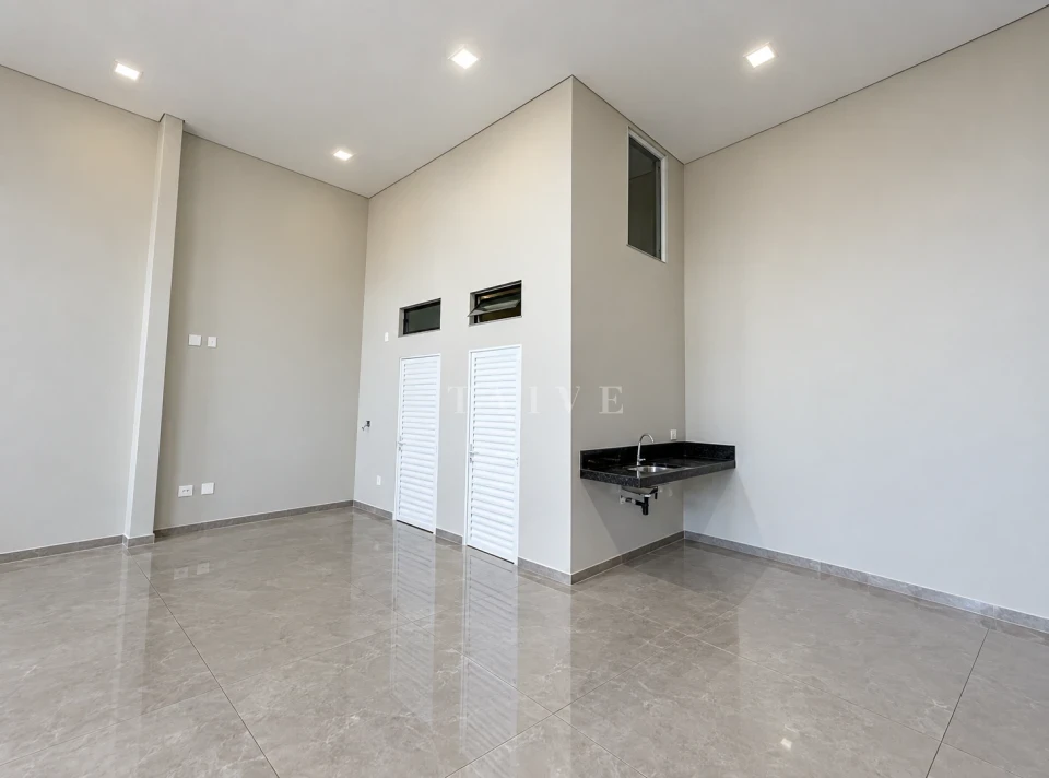 Imagens do imóveis Aluga-se e vende-se imóvel recém construído próximo aos condomínios do Parque Taua, zona leste, Londrina/PR - com 176 m² de área útil