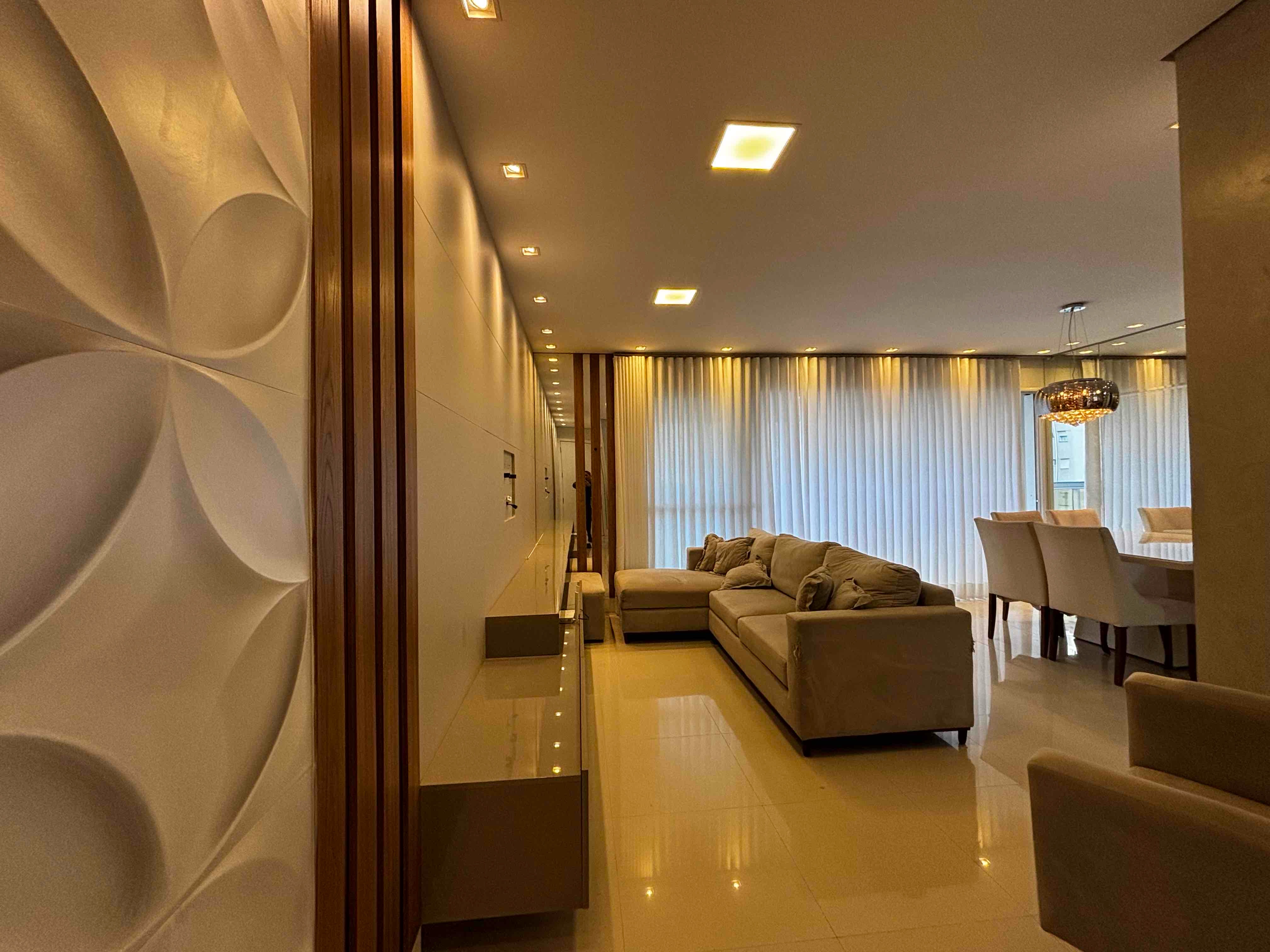 Apartamento  à Venda, Edifício Kensington, 108m² úteis, 3 quartos sendo 1 suíte, planejado, andar alto -  Santa Rosa, Londrina, PR