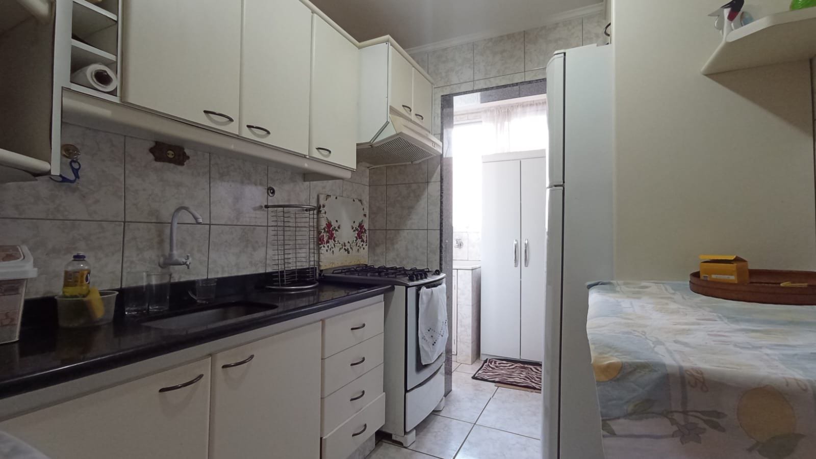 Apartamento à venda, Residencial Monterrey, 71m², 3 dormitórios, 1 banheiros, 1 vagas de garagem, 5º andar, Região Leste, Jardim Antares, Londrin