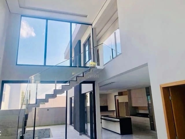 Sobrado à venda nunca habitado, Royal Forest, 280m² úteis, 4 suítes, piscina, pé direito alto -  Esperança, Londrina, PR