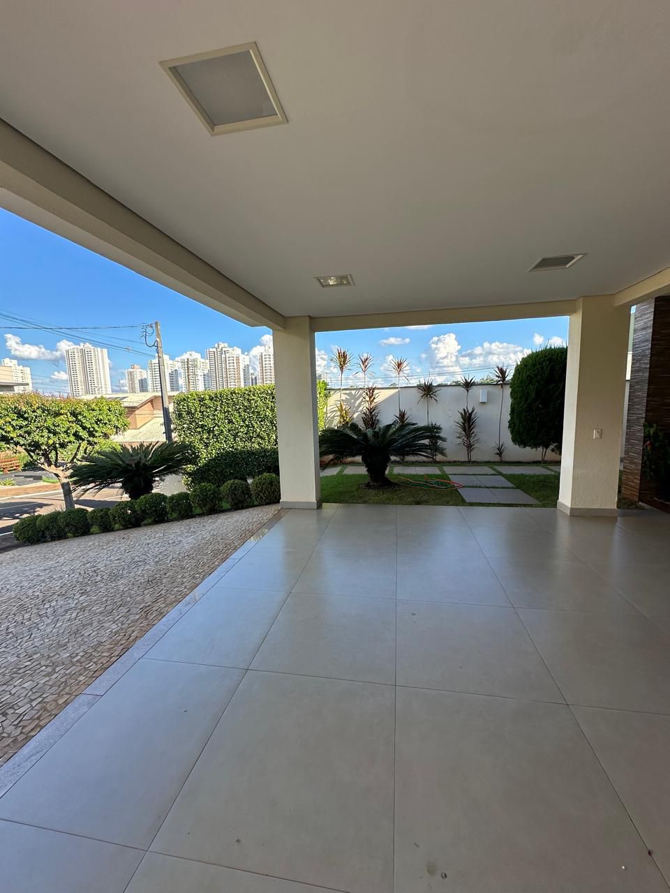 Casa à venda, 3 quartos sendo 1 demi suite, 360 m², Condomínio  Ville Campestre, Londrina, PR