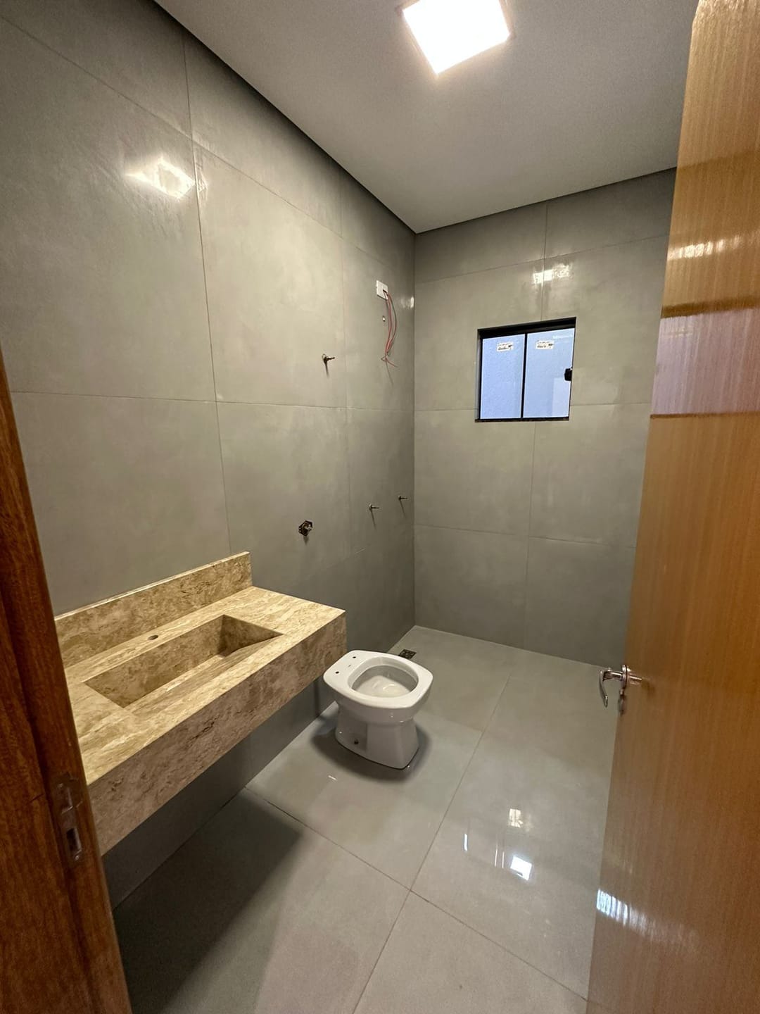 Casa à venda, 115m² úteis, 3 quartos  sendo 1 suíte, nunca habitada -  Ouro Verde, Londrina, PR