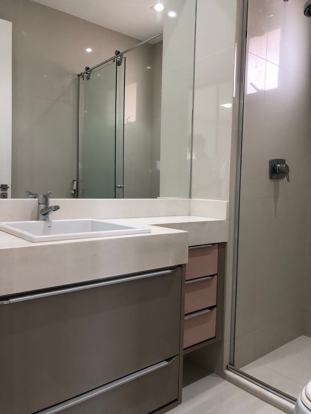 Apartamento à venda, Edifício Le Blanc, 236m² úteis, 3 suítes, 4 vagas, elevador privativo, ampla varanda gourmet - Gleba Palhano, Londrina, PR