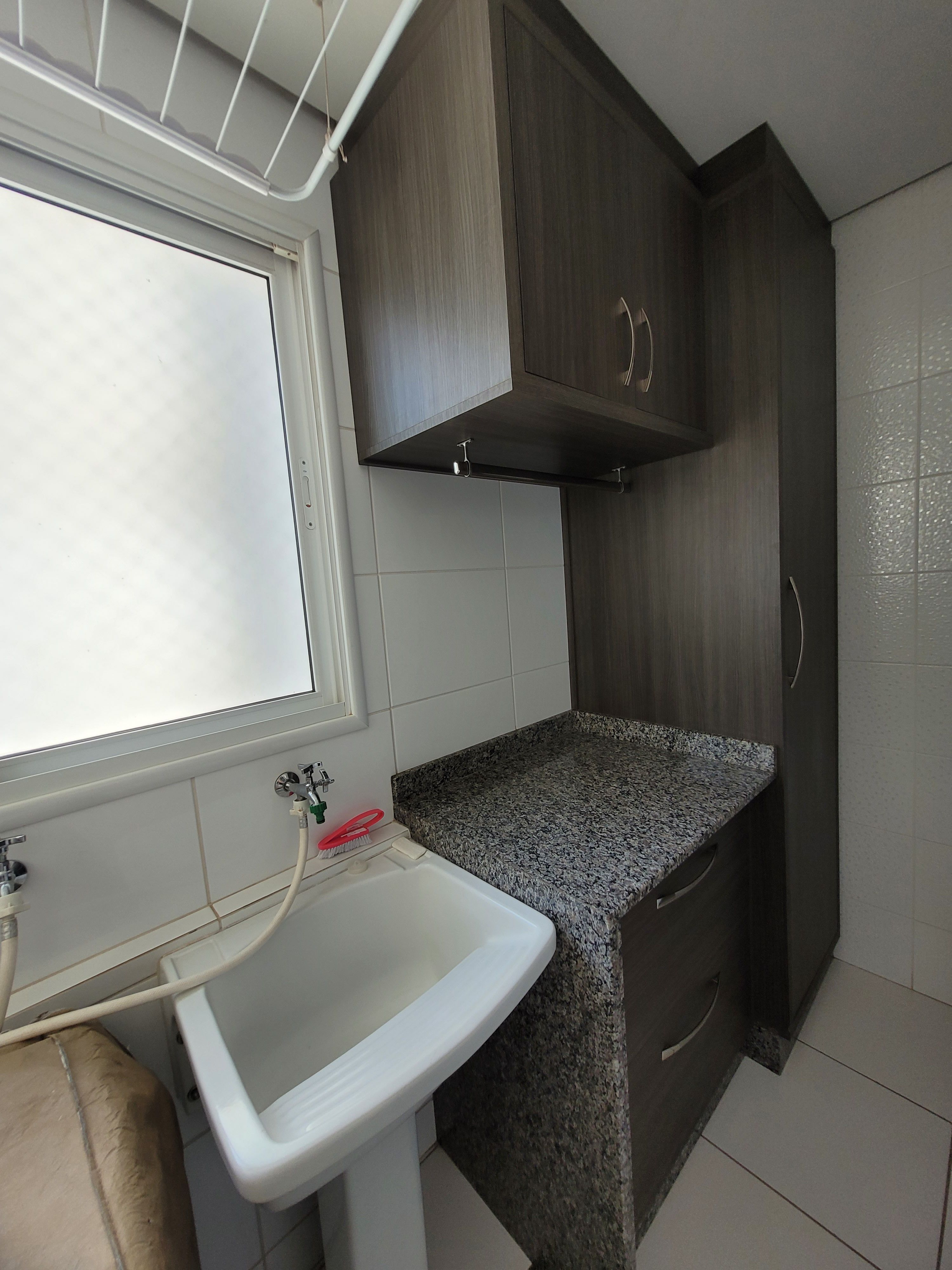 Apartamento à venda, Edifício Terroir, PORTEIRA FECHADA, 113m² úteis, mobiliado, 3 suítes, 2 vagas, andar alto, Gleba Fazenda Palhano, Londrina, 