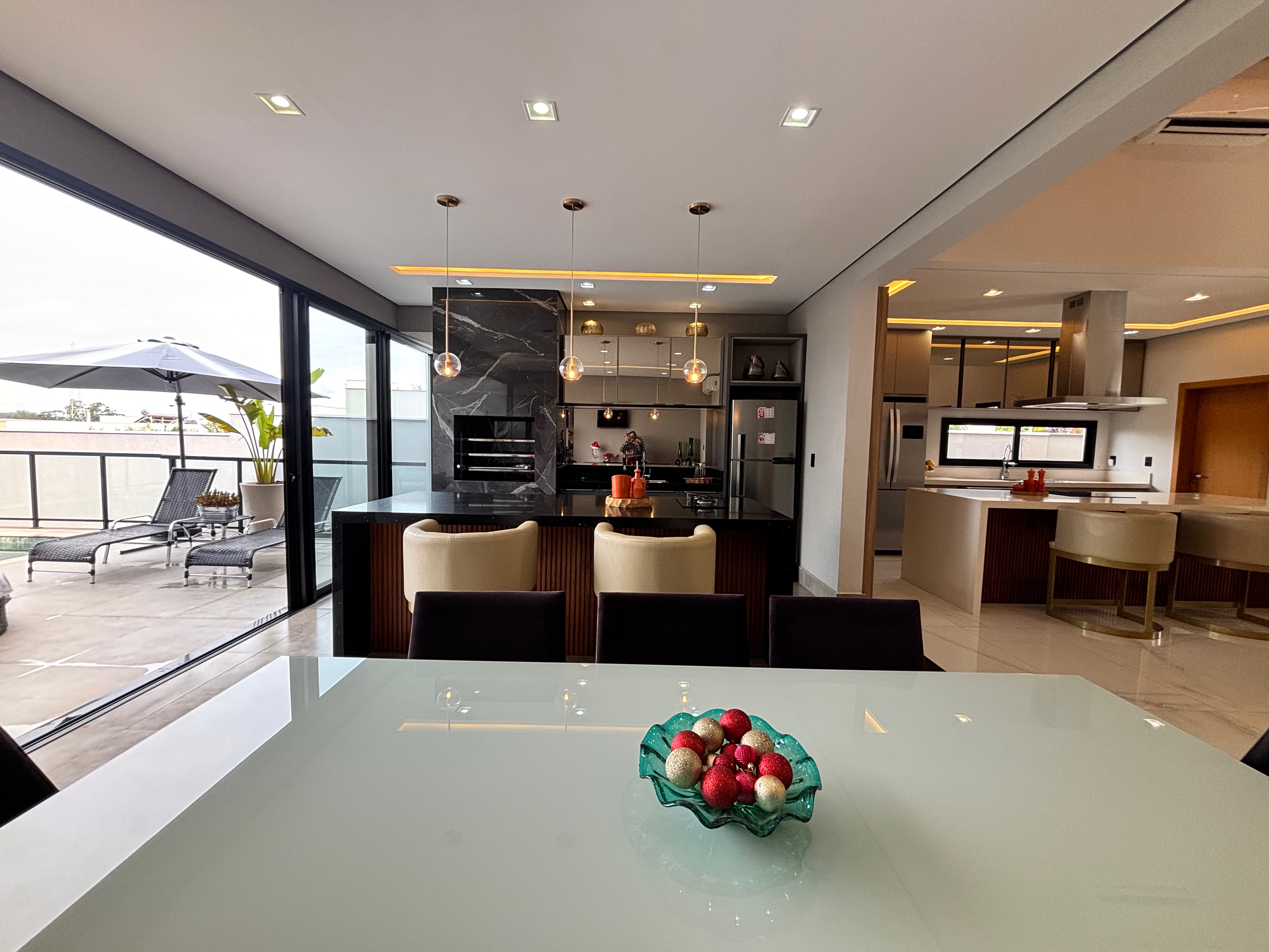 Casa térrea à venda, Condomínio Sun Lake, 249m² de construção, 3 suítes, 4 vagas  - Recanto do Salto, Londrina, PR