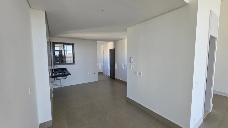 Apartamento À Venda 181m², 3 suítes, 2 vagas, andar alto - Edificio Lumini Gleba Palhano Londrina