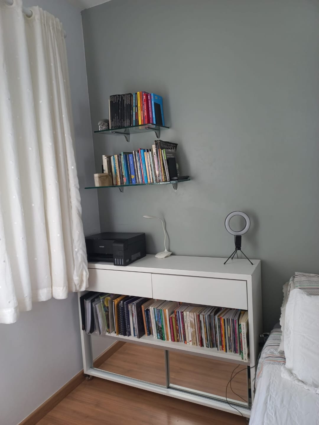Apartamento à venda, 69m² privados/3 quartos sendo 1 suíte, com móveis planejados no Ed.Gardem Palhano- Gleba Fazenda Palhano, Londrina, PR