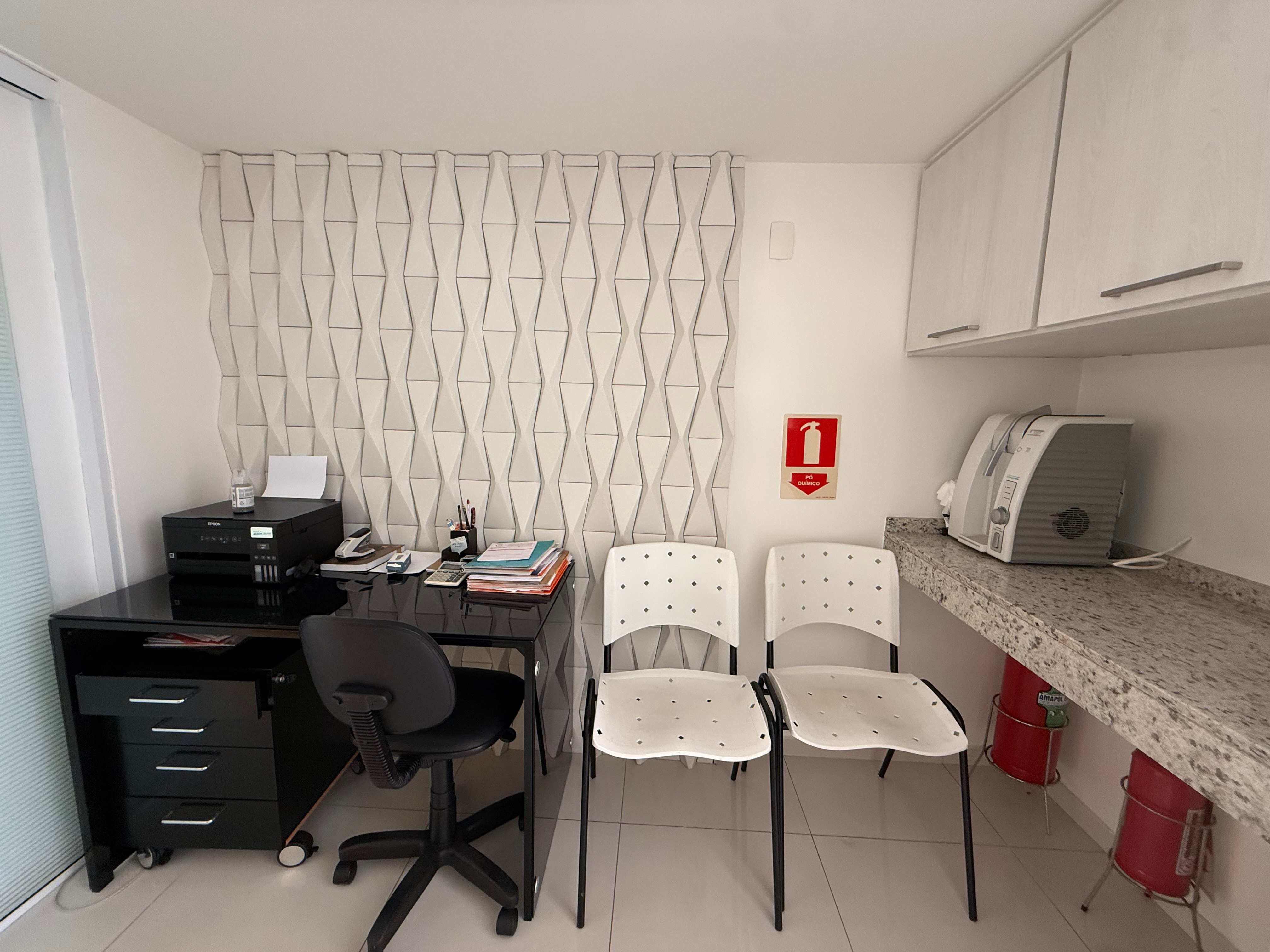 Clinica mobiliada em funcionamento para locação em Londrina