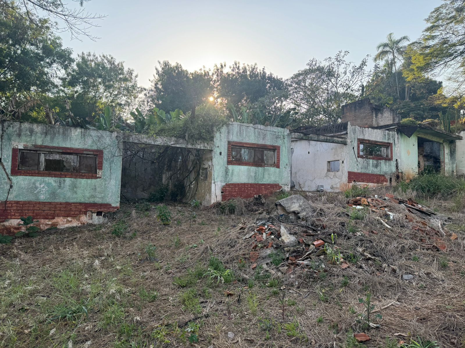 Terreno à venda, 3.700 m², Londrina, PR